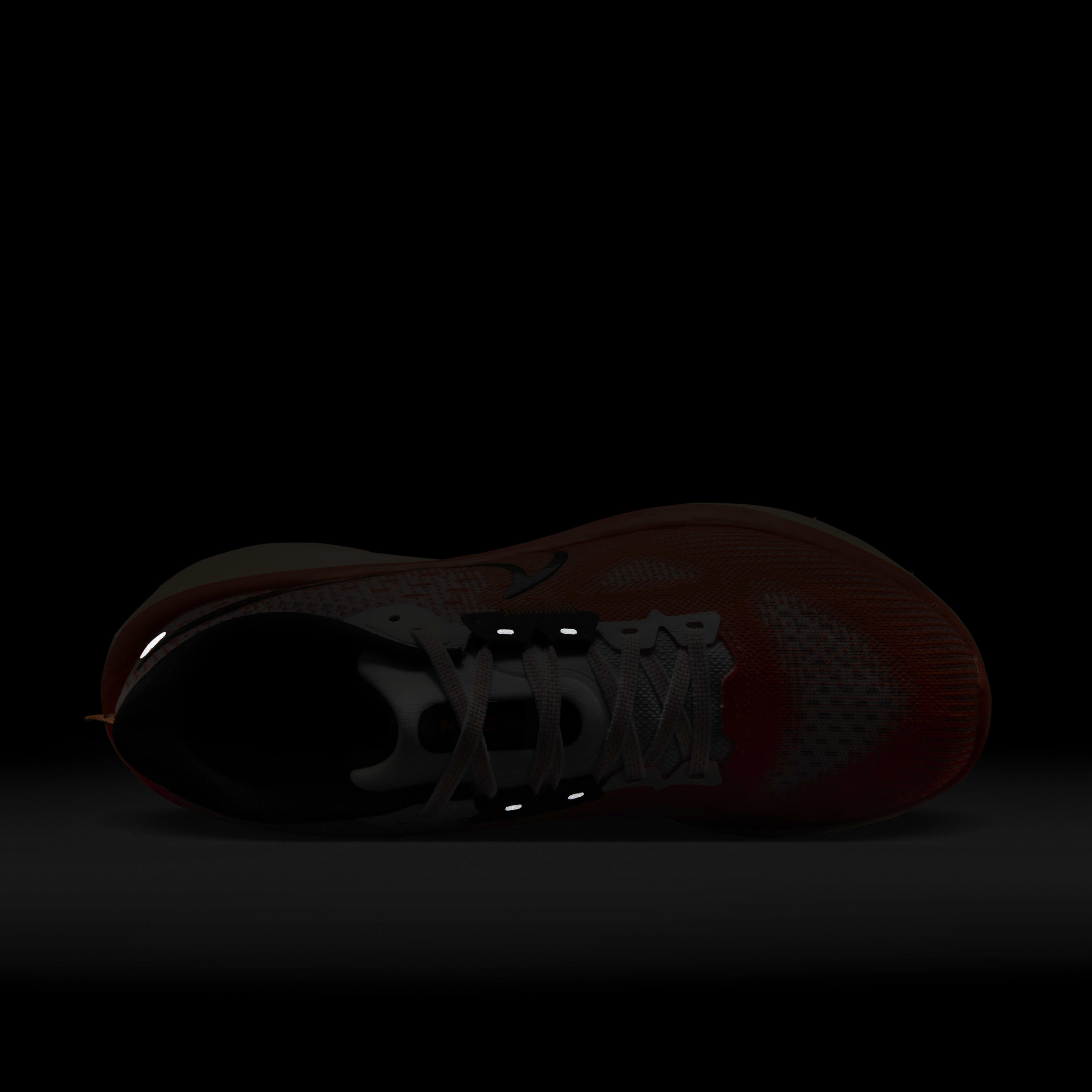 Nike Vomero 17 image number 8