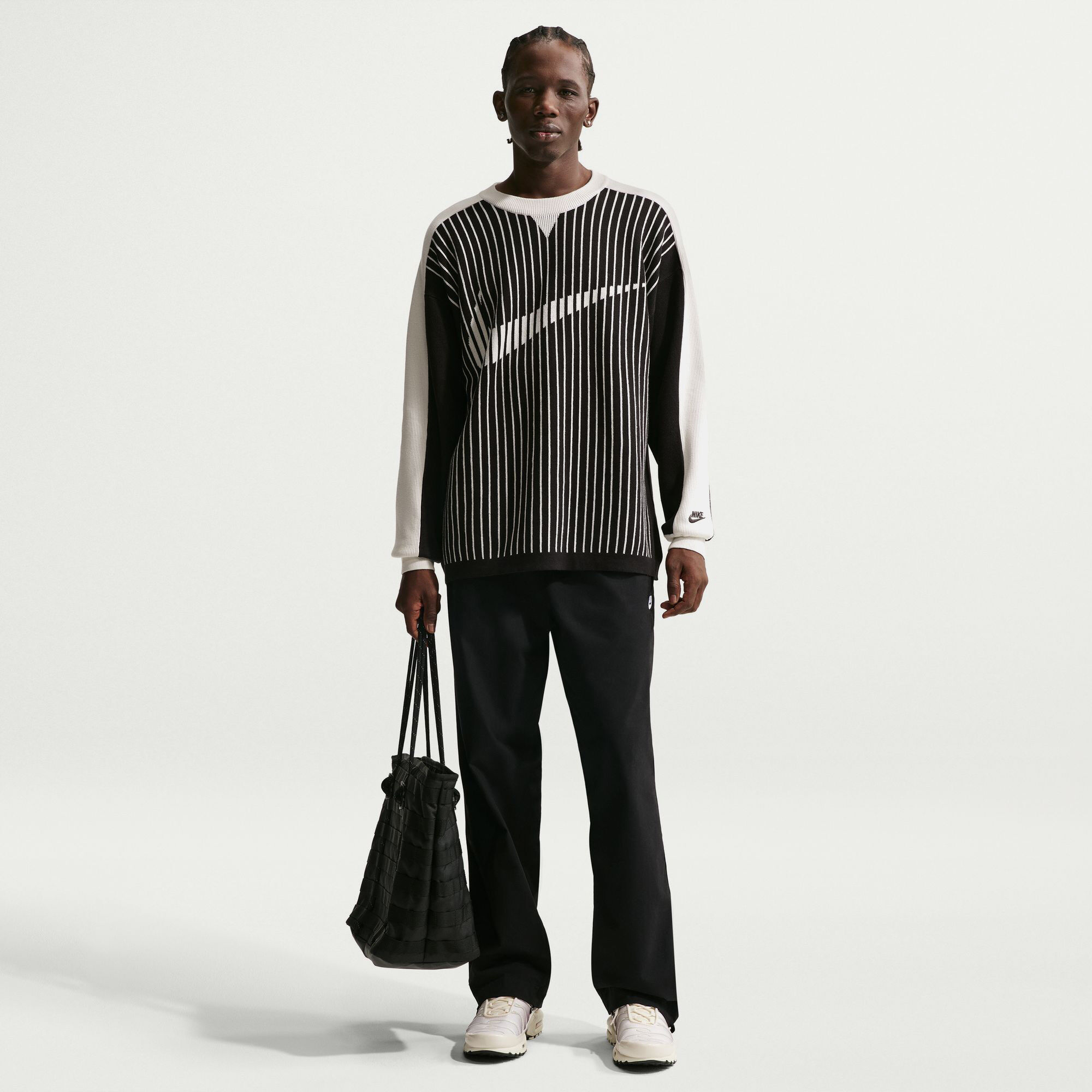 Nike Sportswear Club image number 2