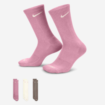 نايكي افريداي بلاس كوشيند