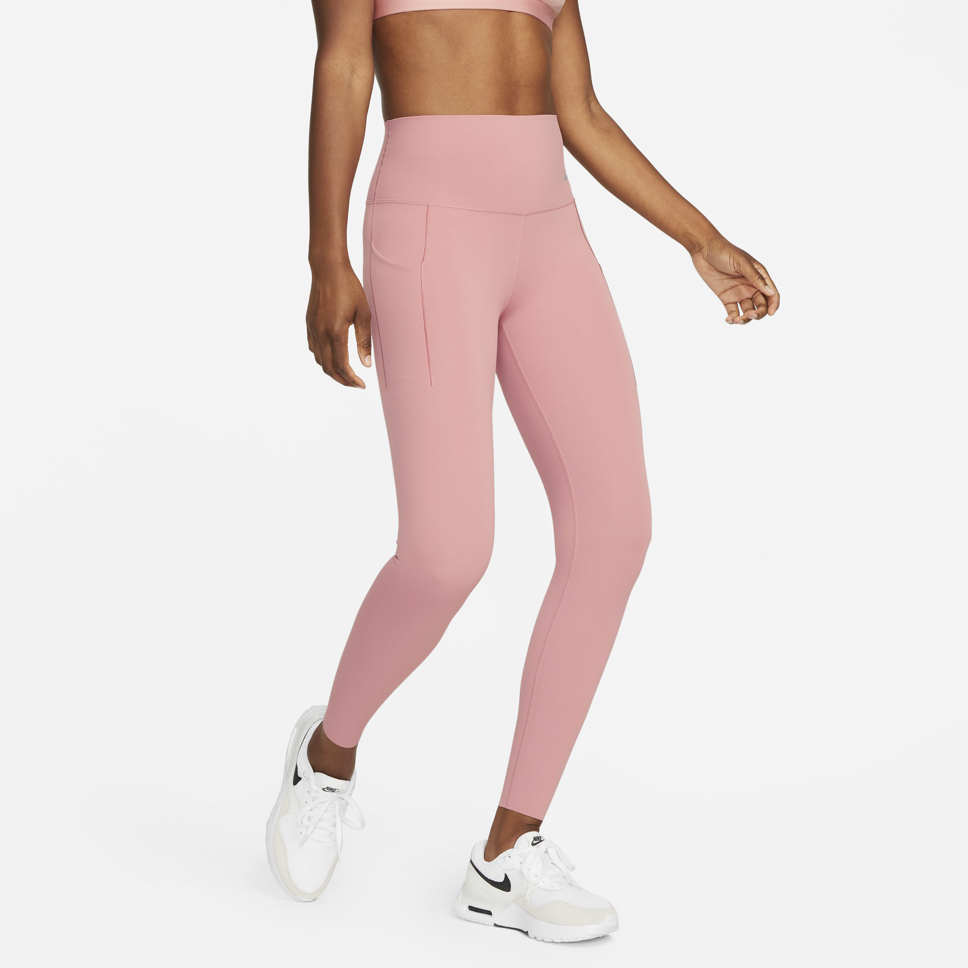 Nike Universa image number 2