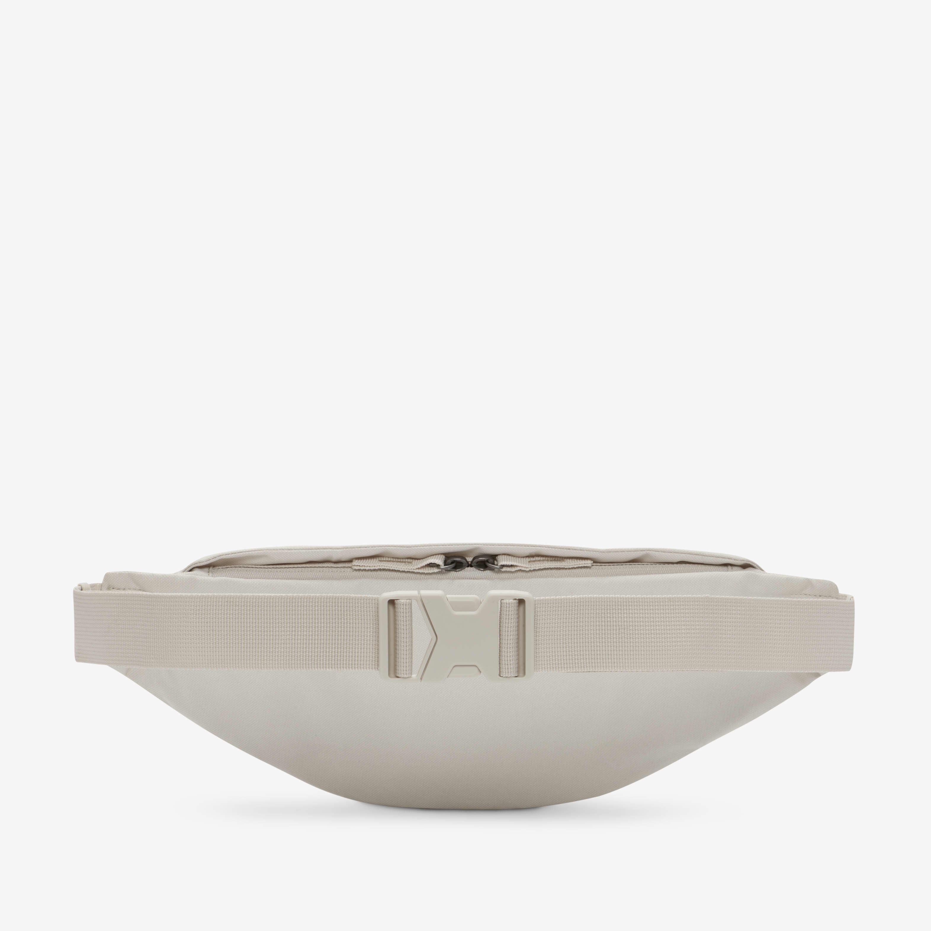 نايكي هيرتج image number 3