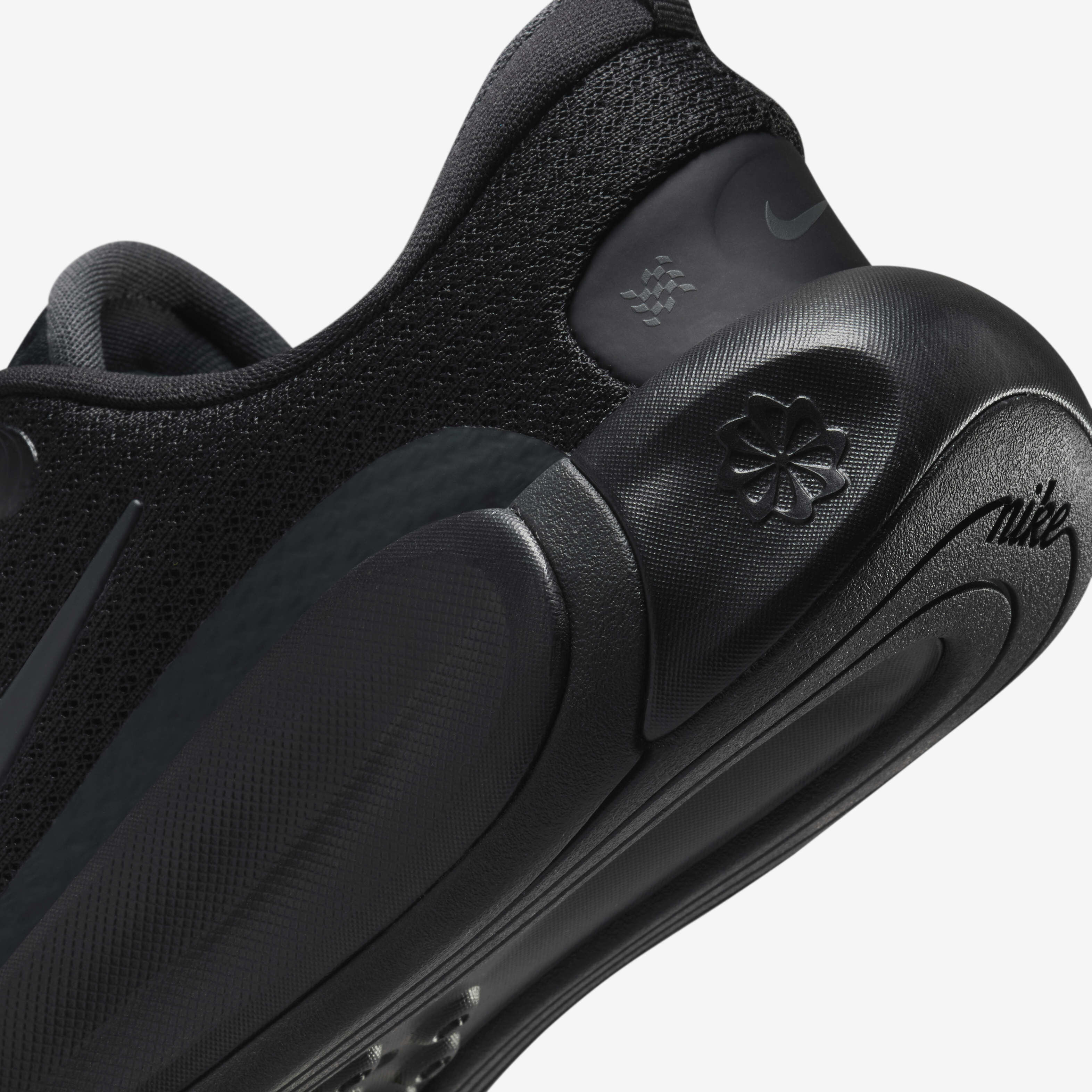 Buy Nike Infinity Flow Older Kids' Running Shoes - Black