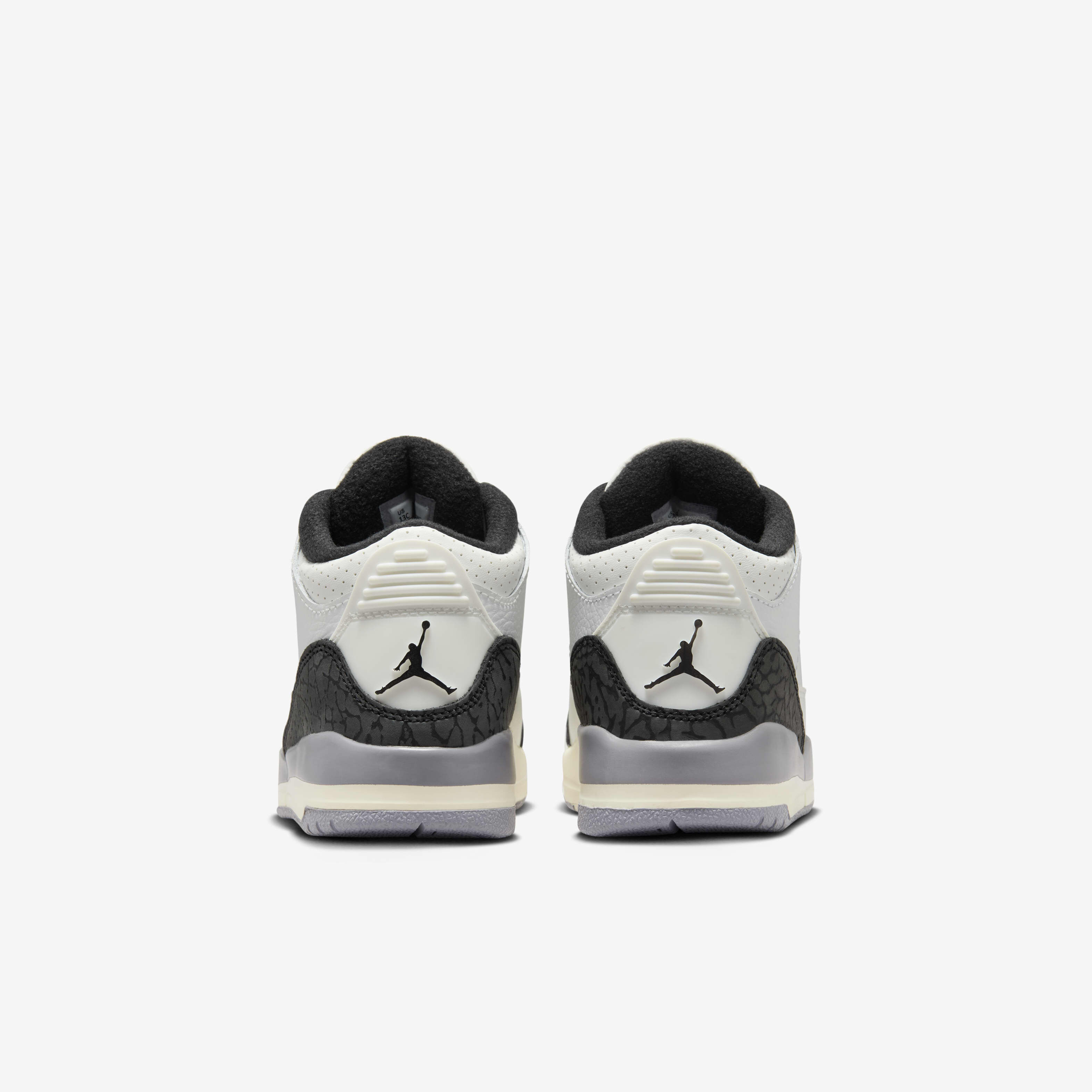 Jordan 3 Retro 'Medium Olive' image number 5
