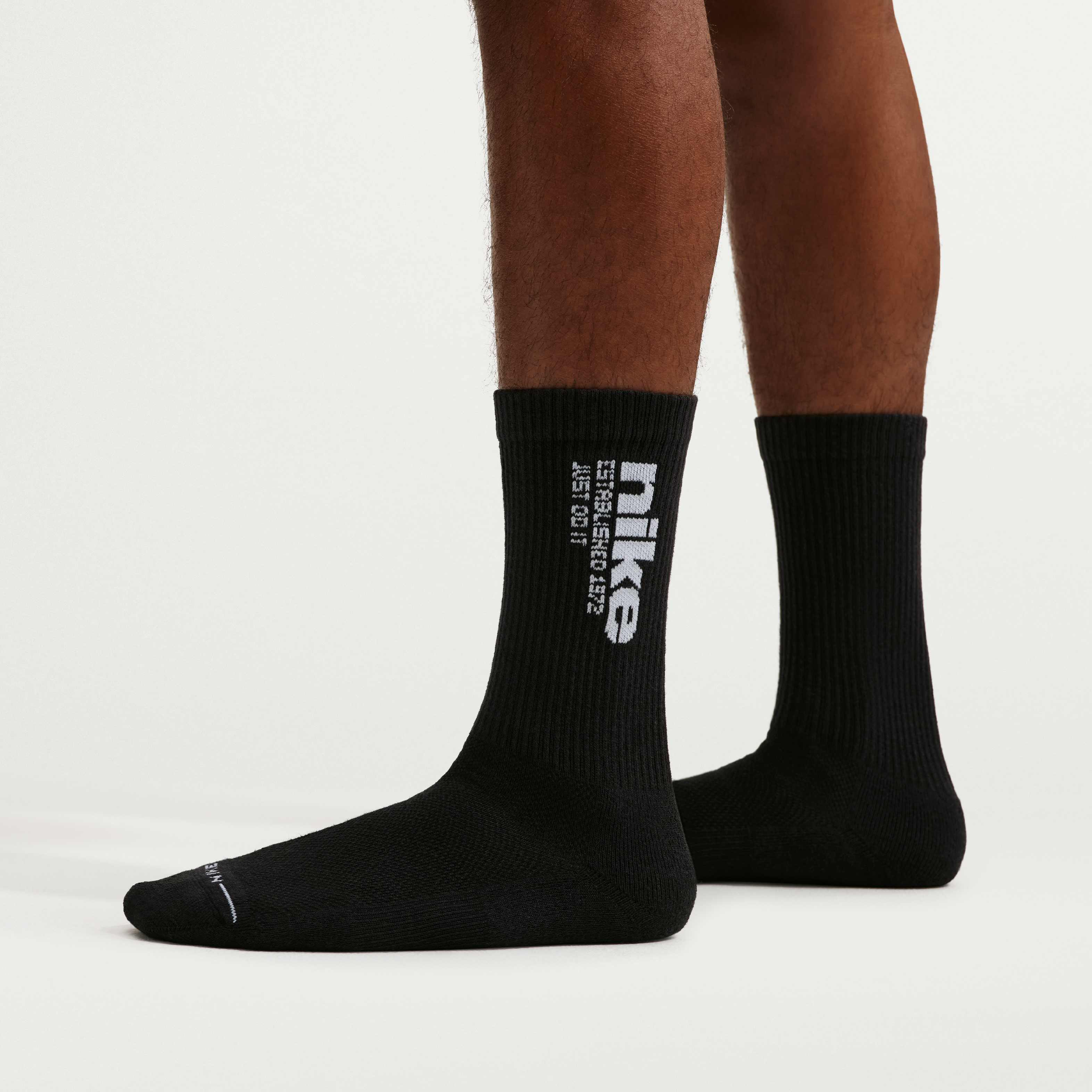 Nike Everyday Elevated image number 2