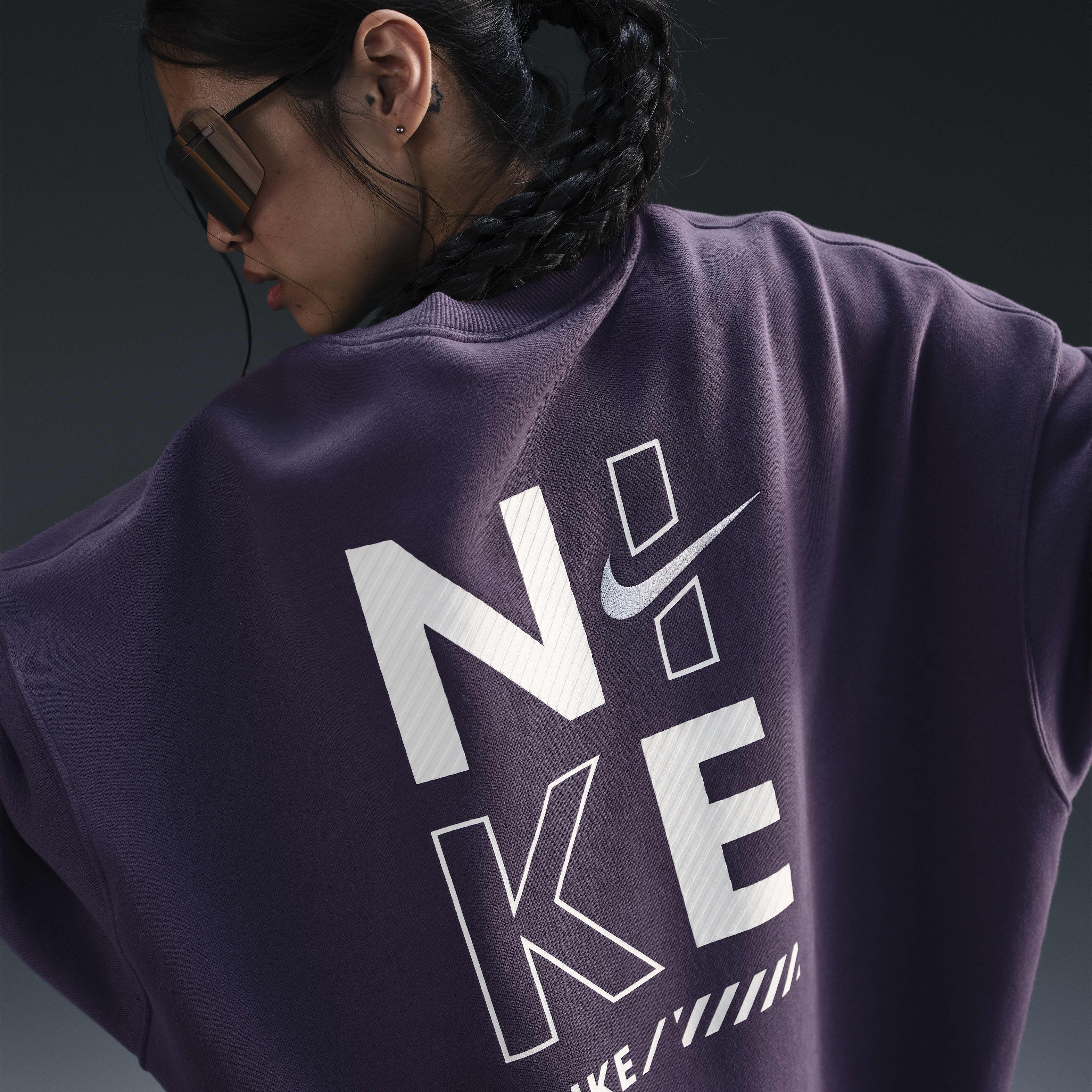 Buy Nike Sportswear Women s Oversized Fleece Crew Neck Sweatshirt Nike Kuwait Official