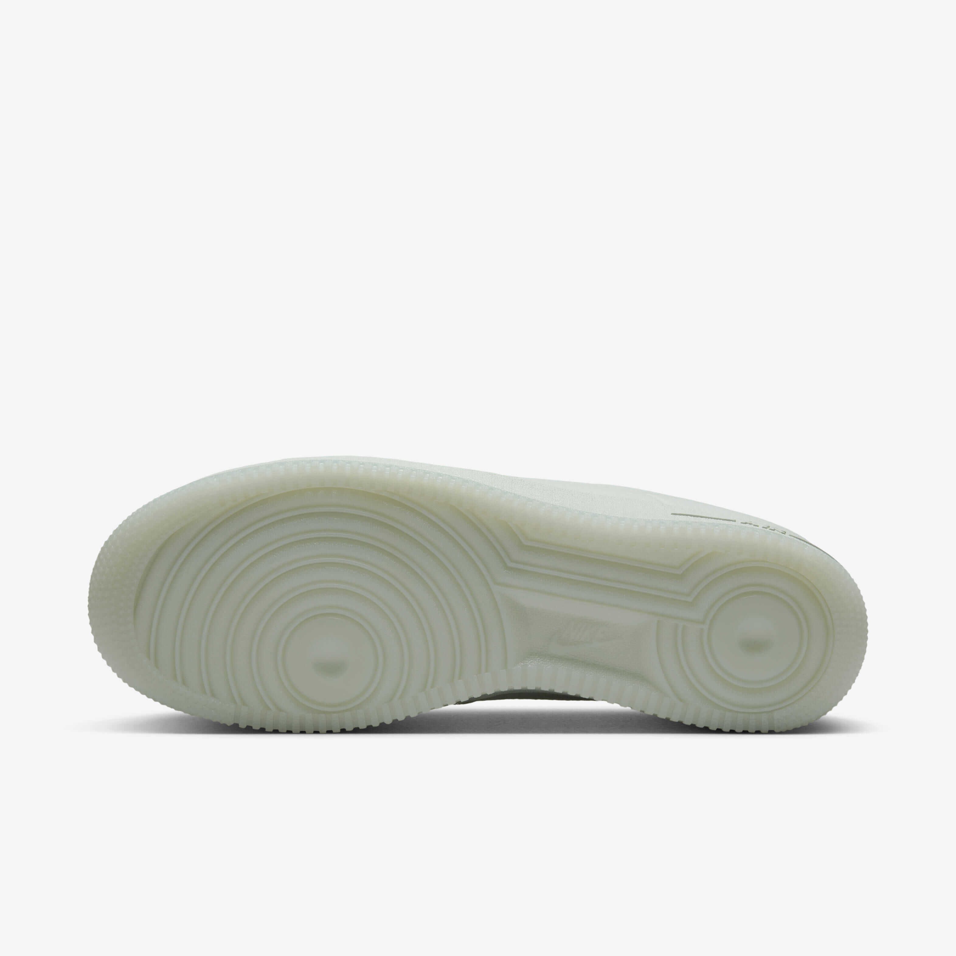 Nike Air Force 1 '07 Pro-Tech image number 1