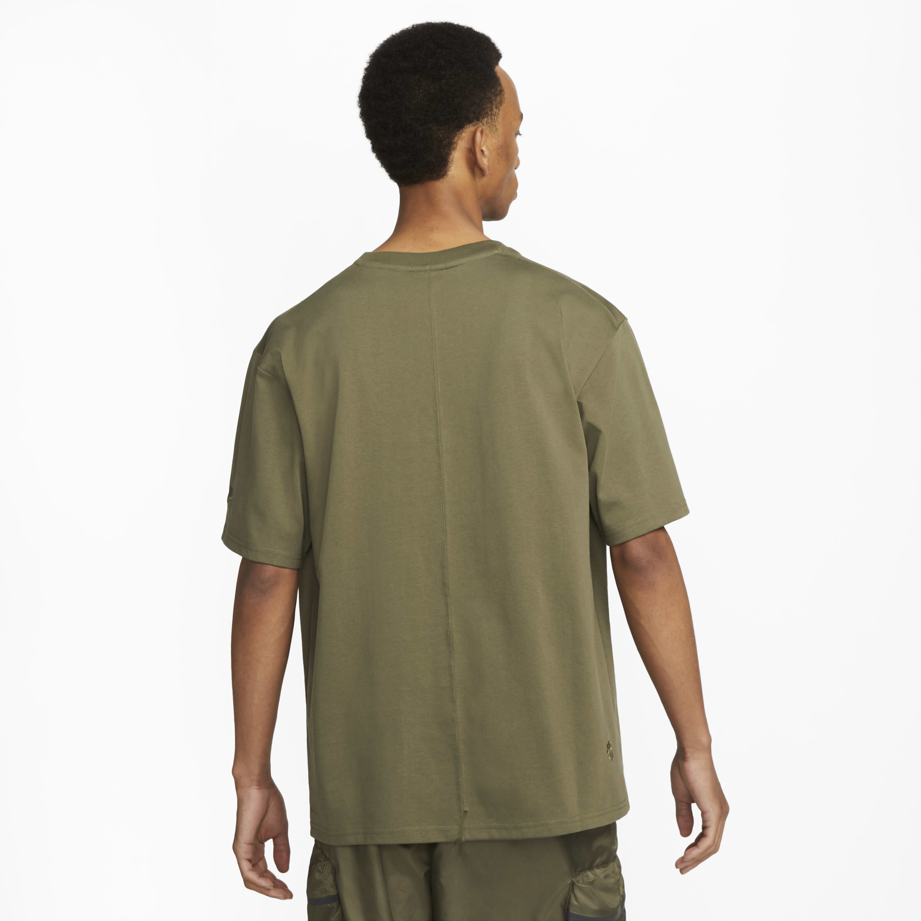 نايكي سبورتسوير تَك باك image number 1