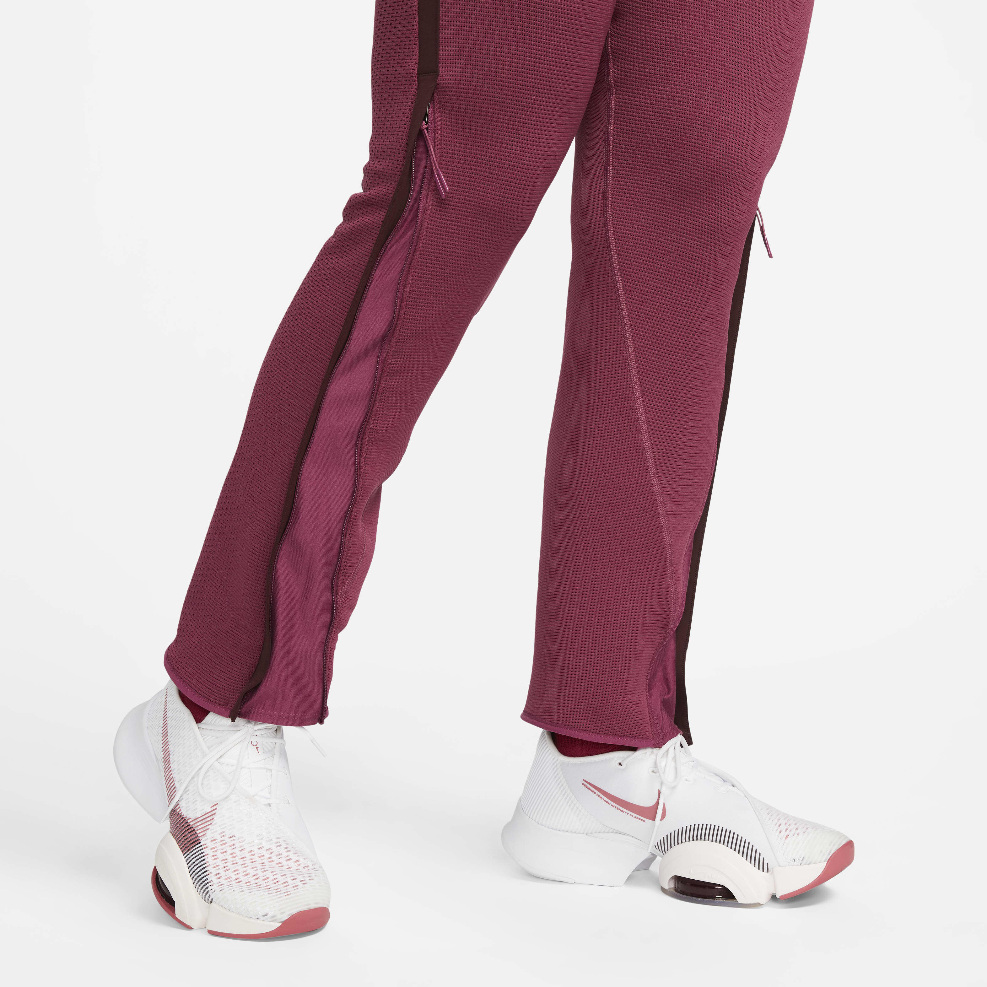 Nike red therma fit pants discount