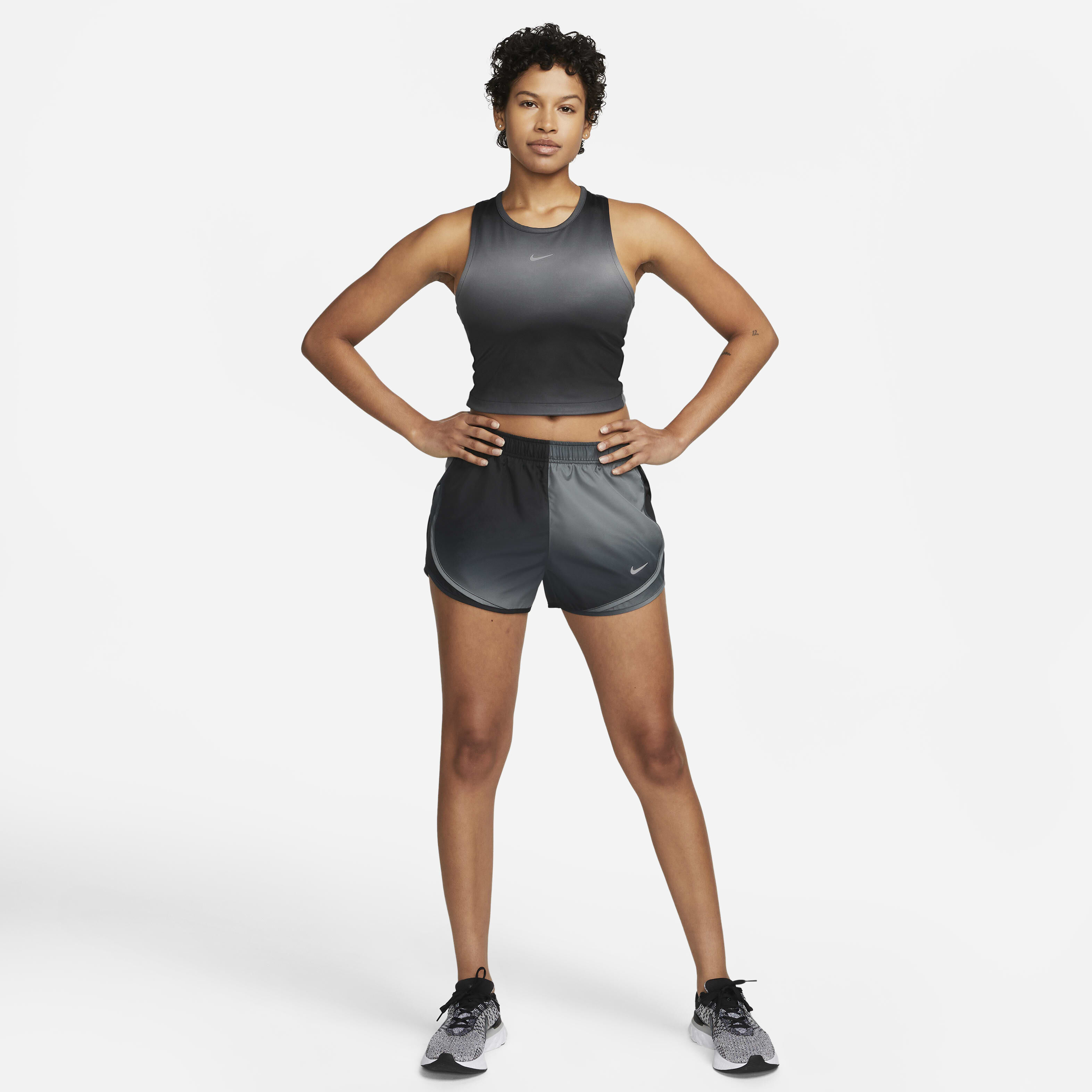 Nike Dri-FIT Swoosh image number 3