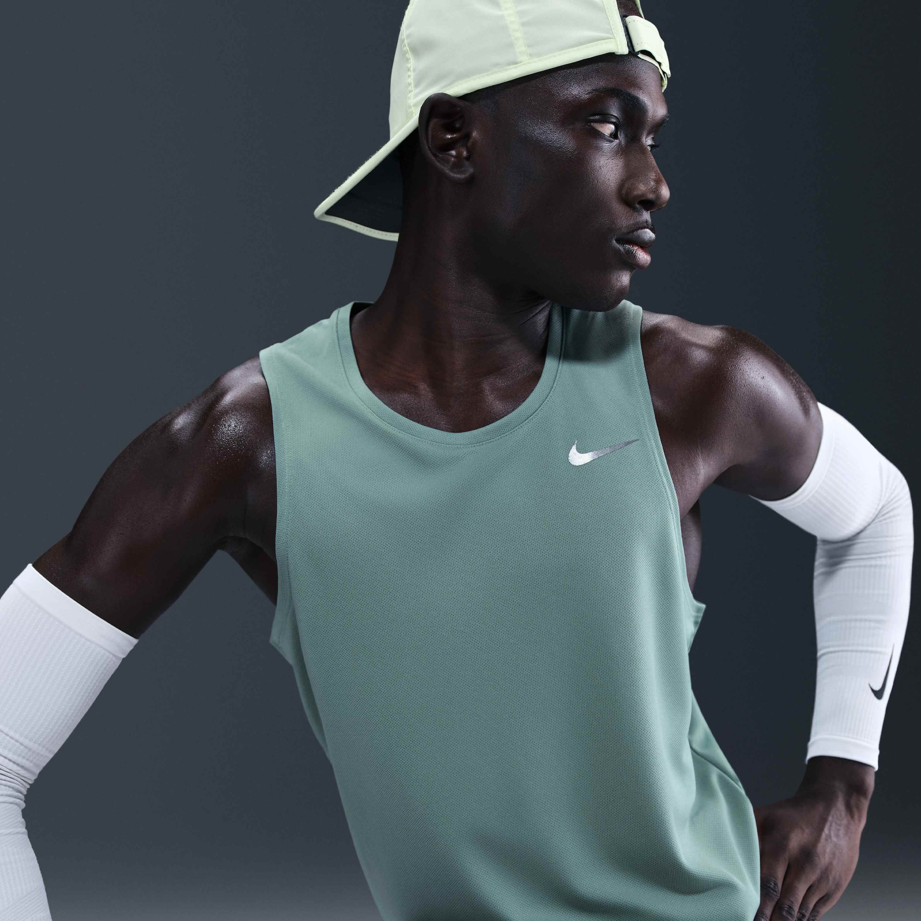 Nike Miler image number 2