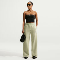 نايكي سبورتسوير فينيكس فليس