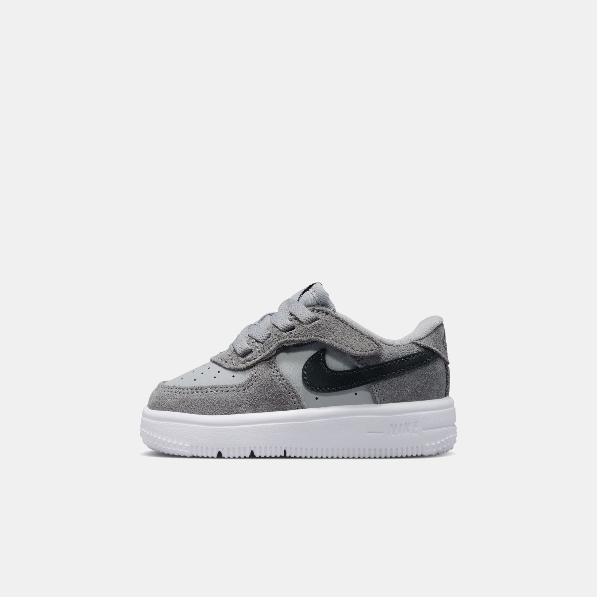Nike Force 1 Low EasyOn BT Essential+ image number 0
