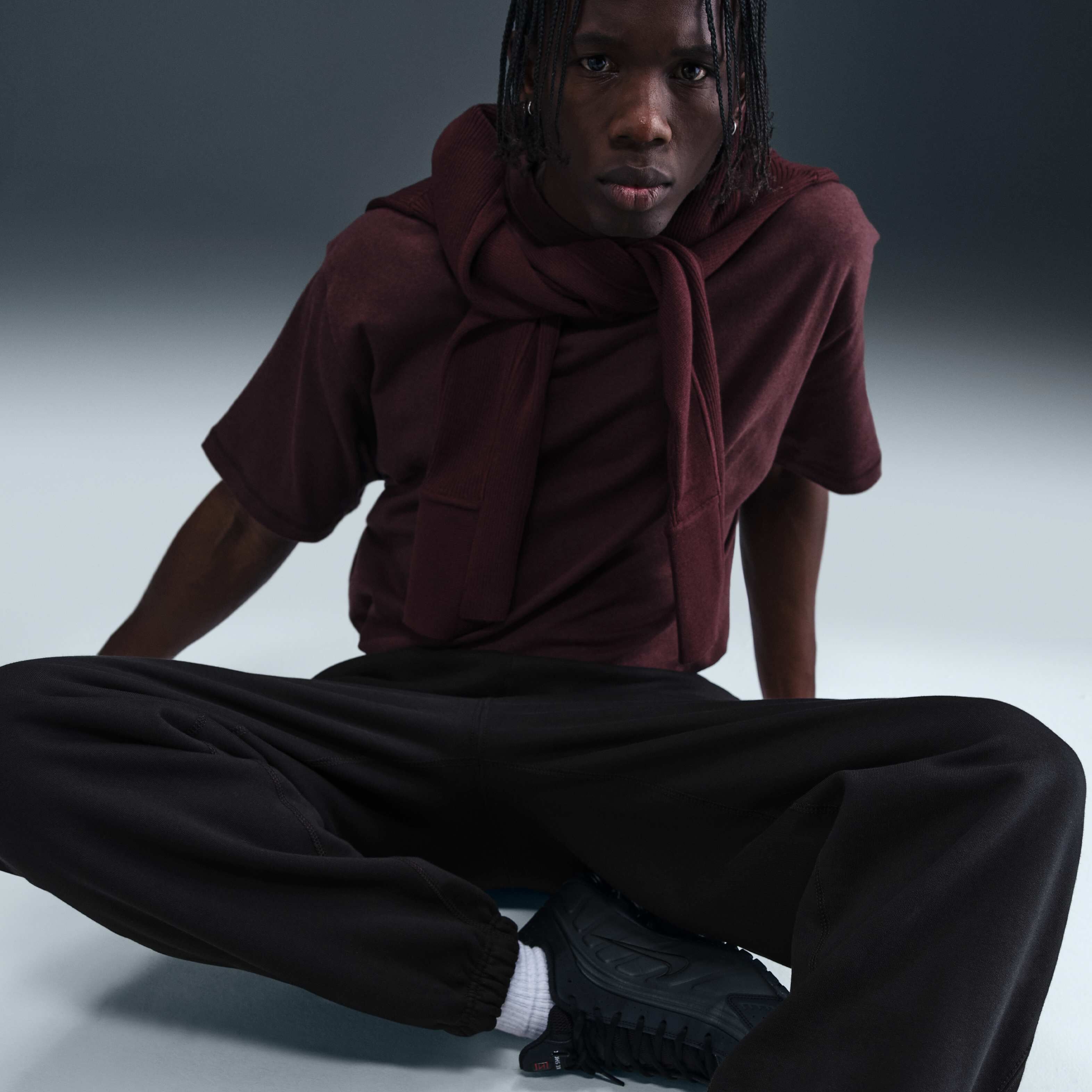 Nike Solo Swoosh image number 4