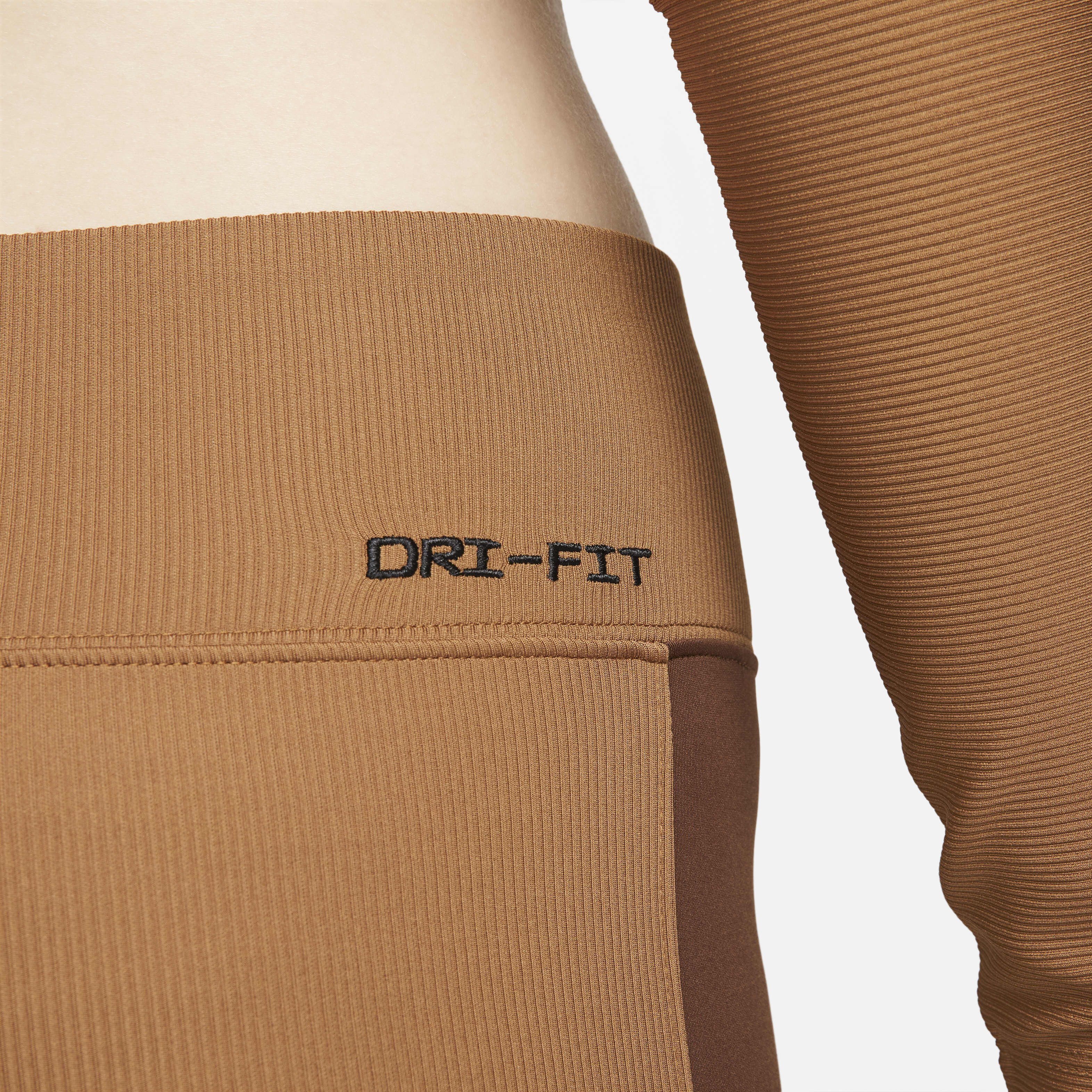 Nike Sportswear image number 3