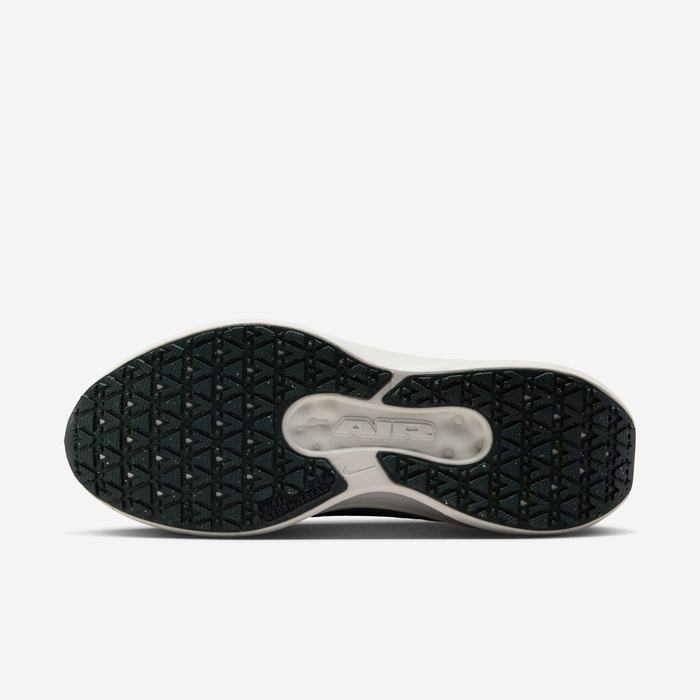 نايكي وينفلو 11 GORE-TEX image number 1 نايكي وينفلو 11 GORE-TEX image number 1