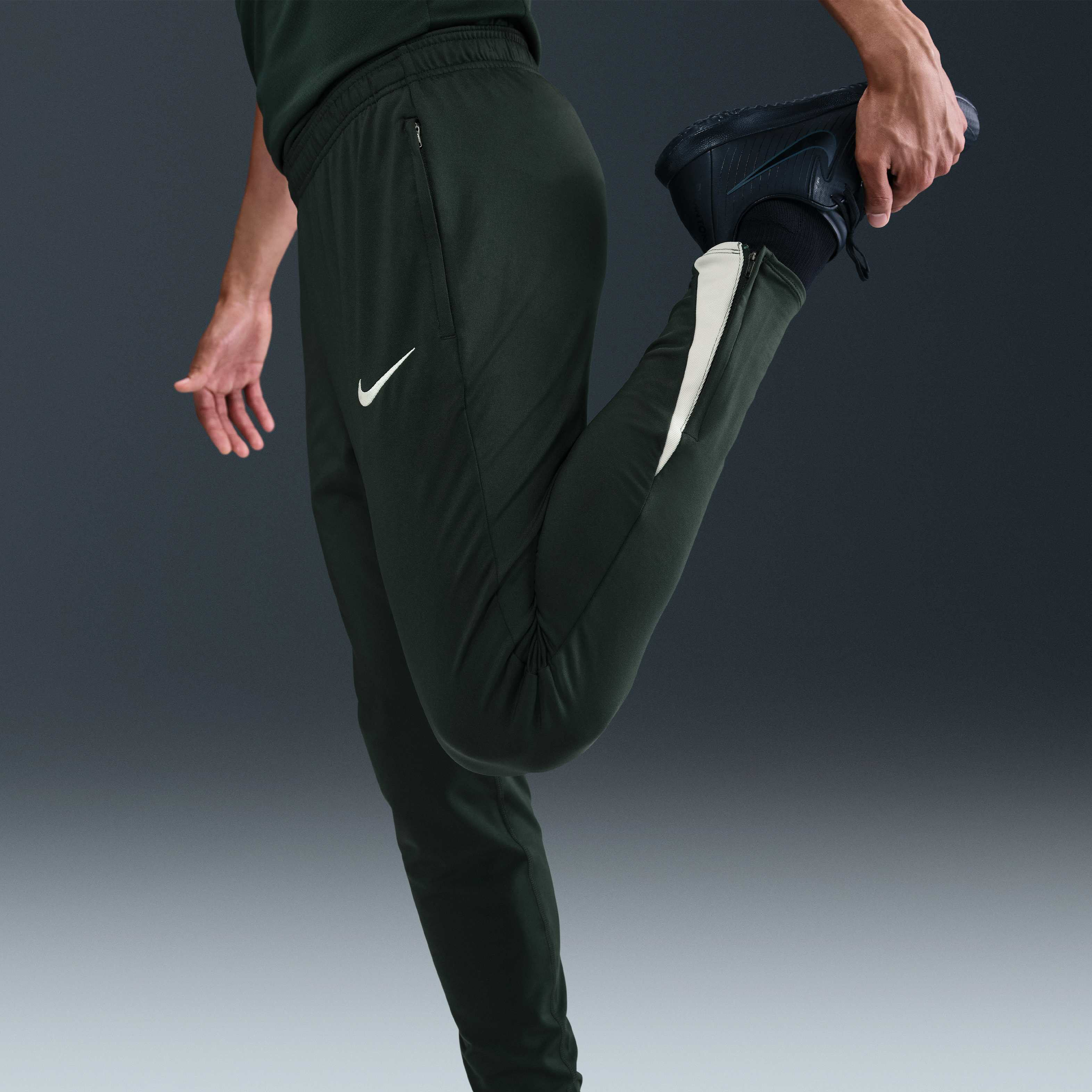 تشيلسي سترايك image number 2