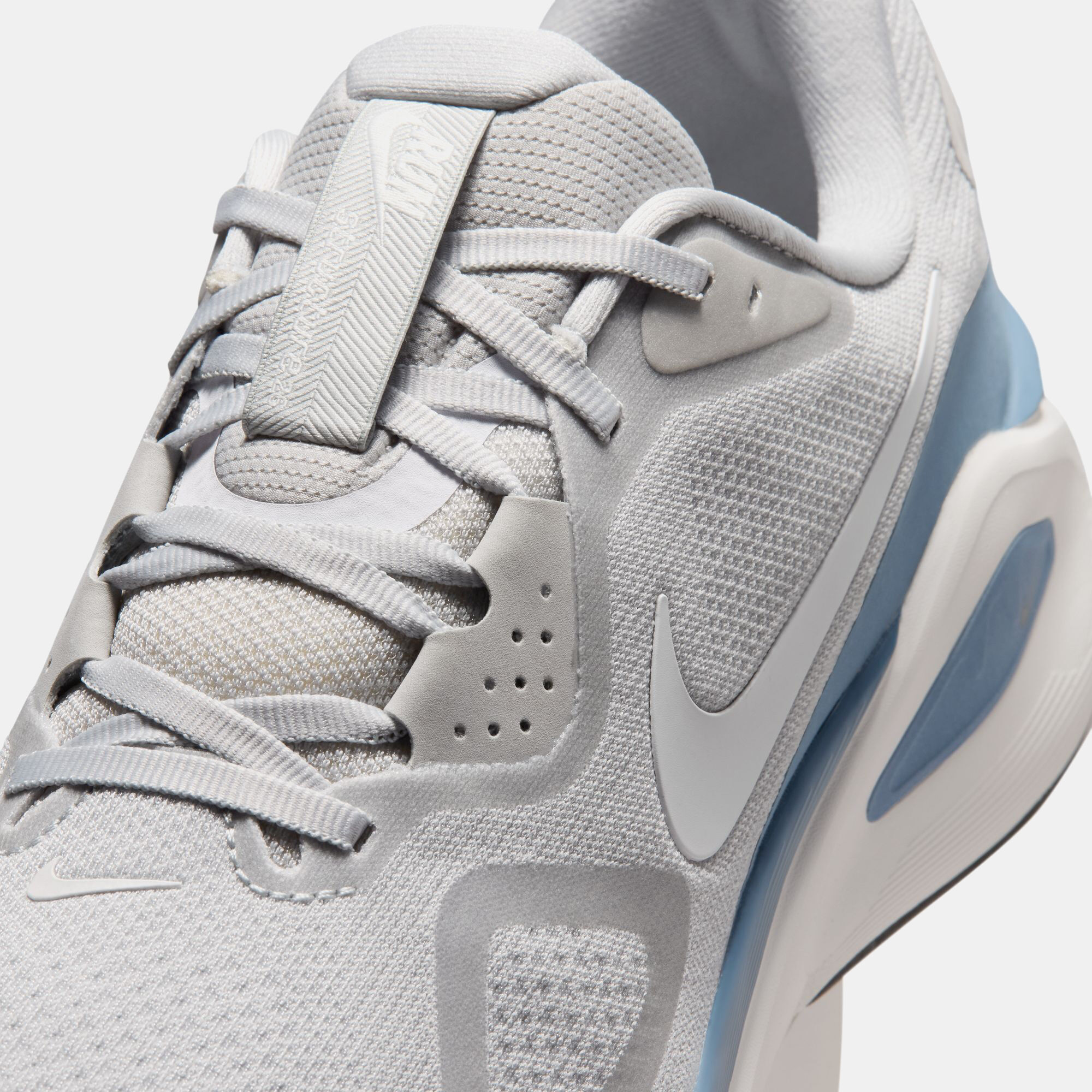 Nike Structure 26 image number 9