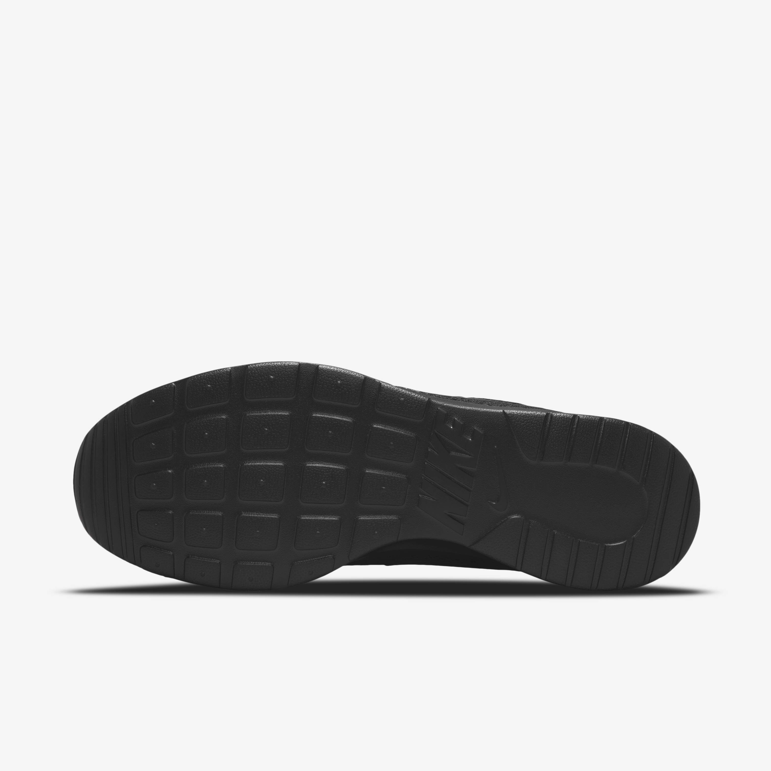 Nike tanjun kw top