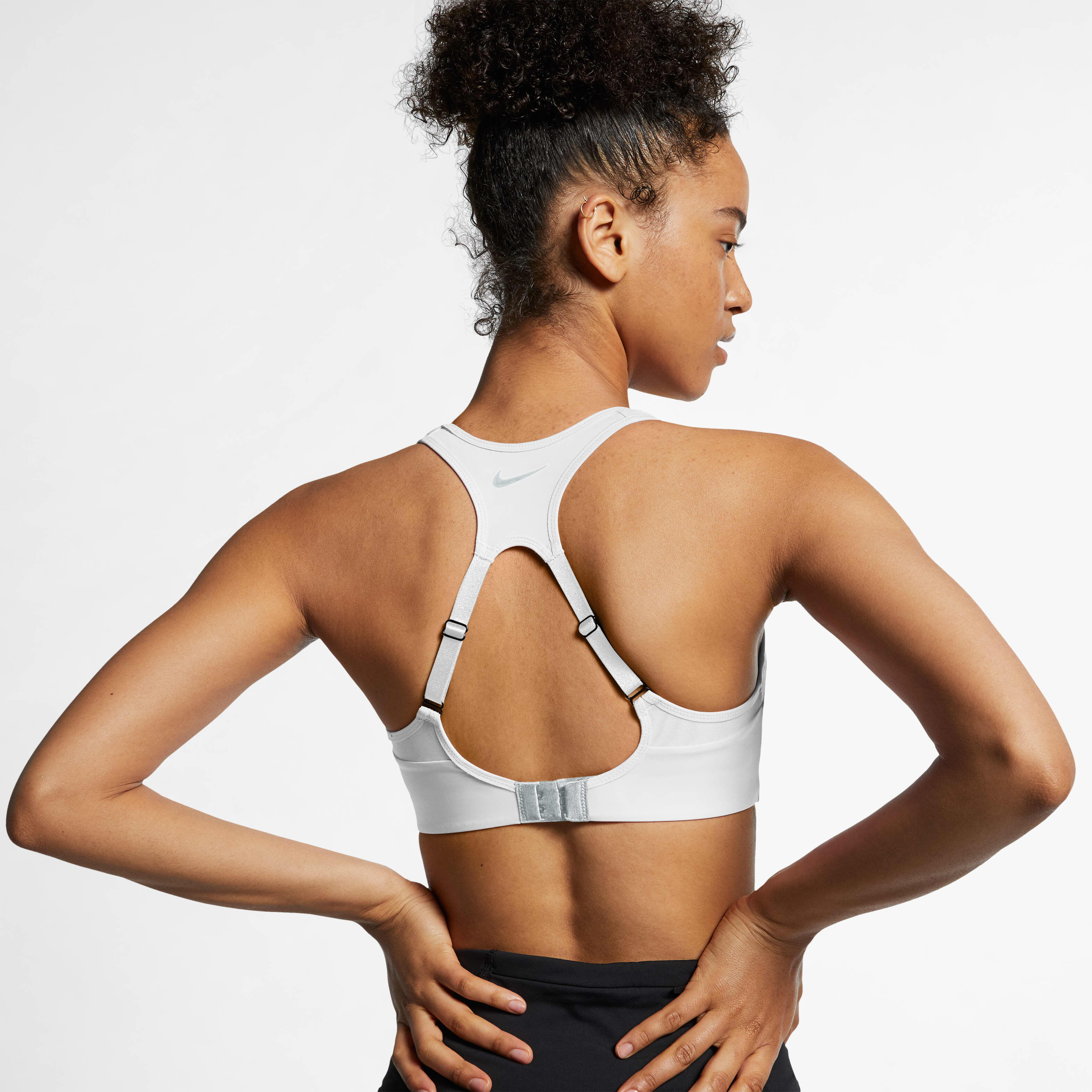 نايكي ألفا image number 1