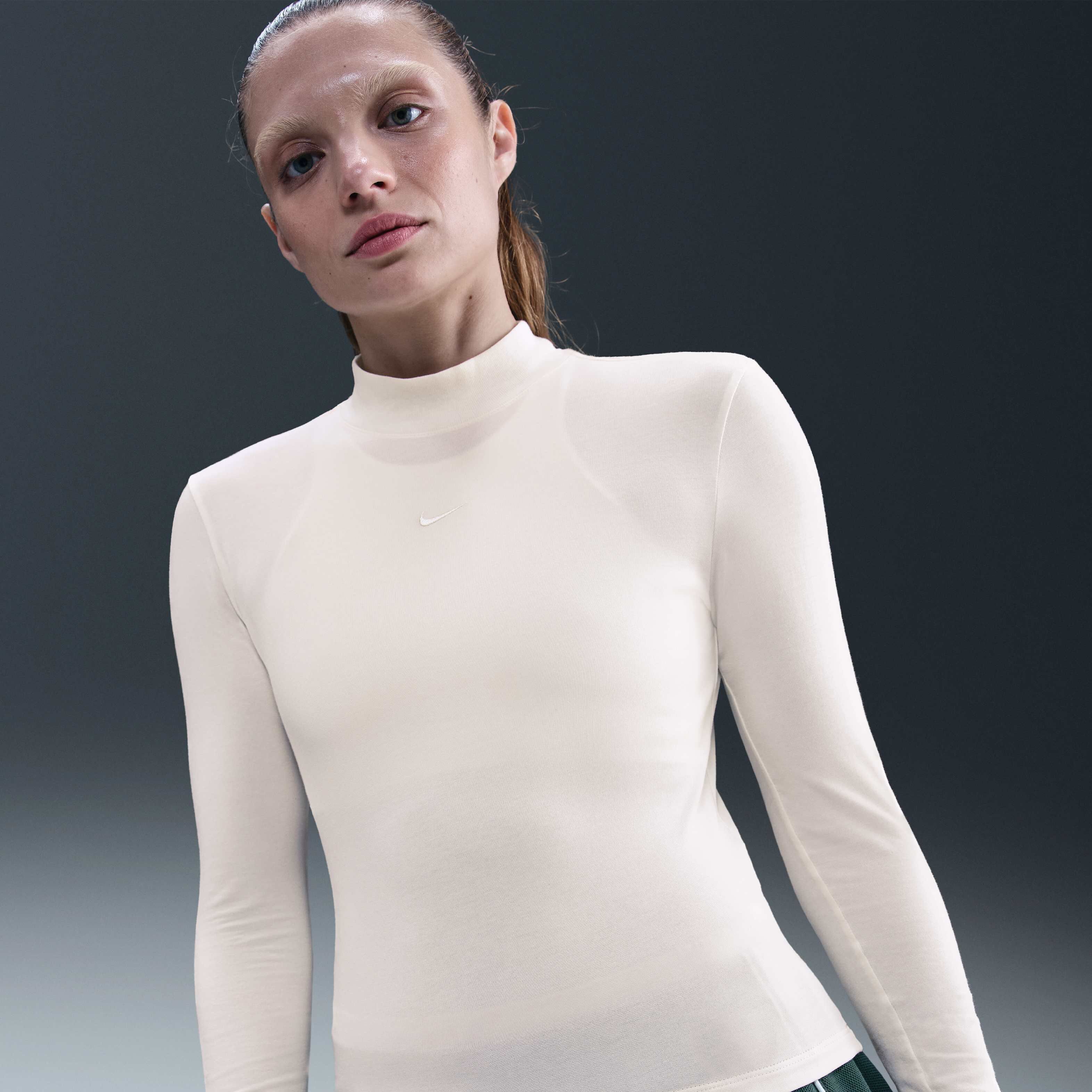 نايكي سبورتسوير تشيل نت image number 0