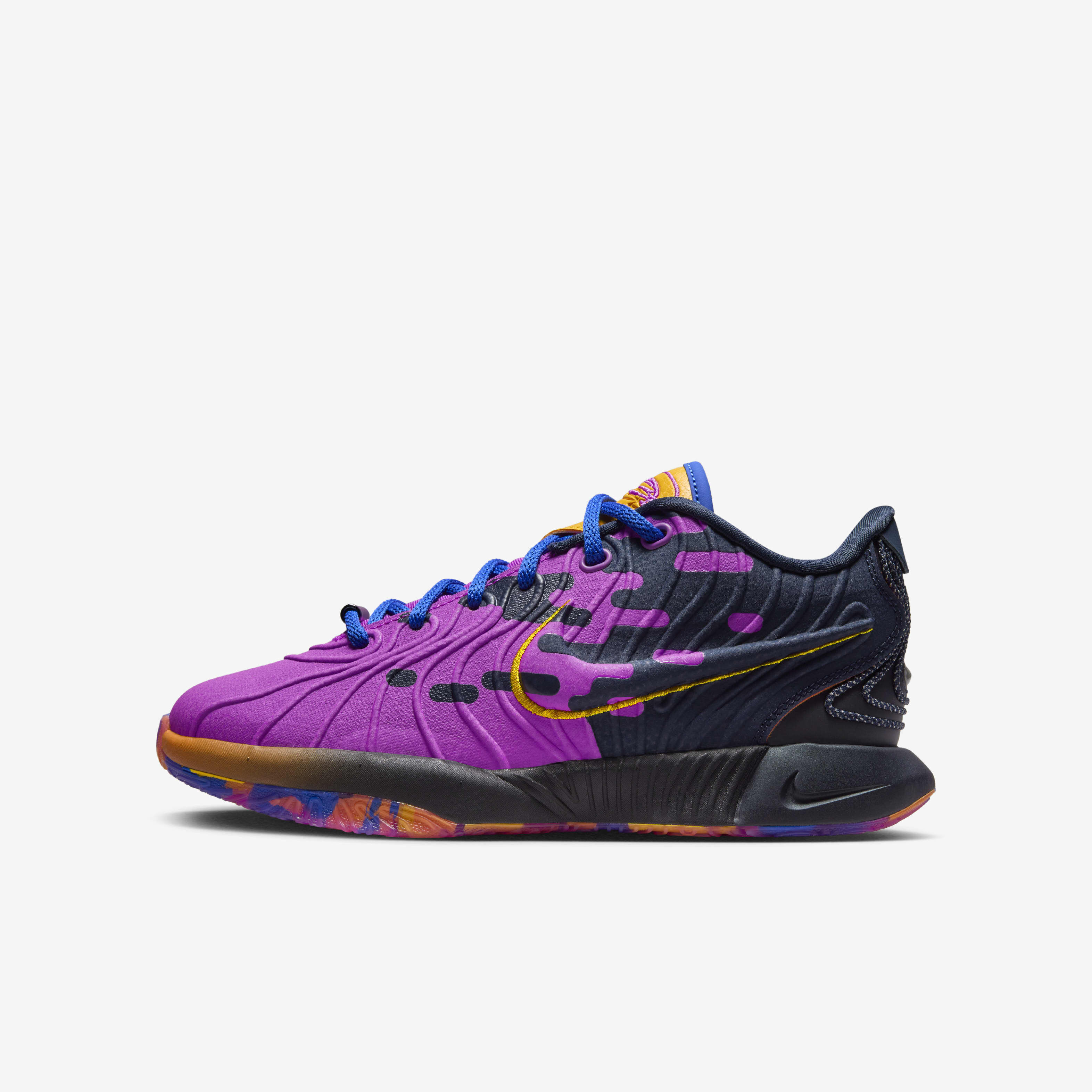 Boys basketball shoes lebron hot sale