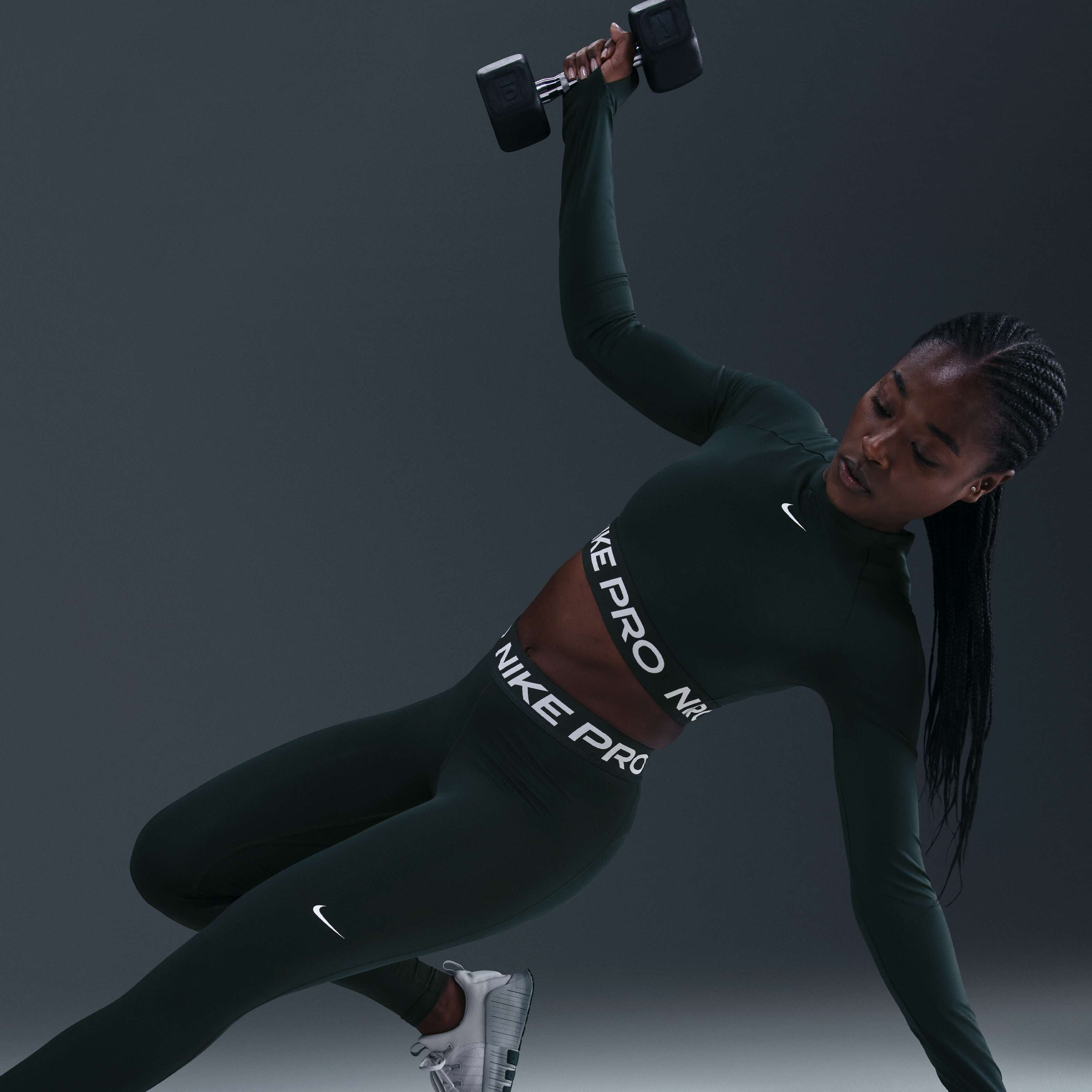 Nike Pro image number 4