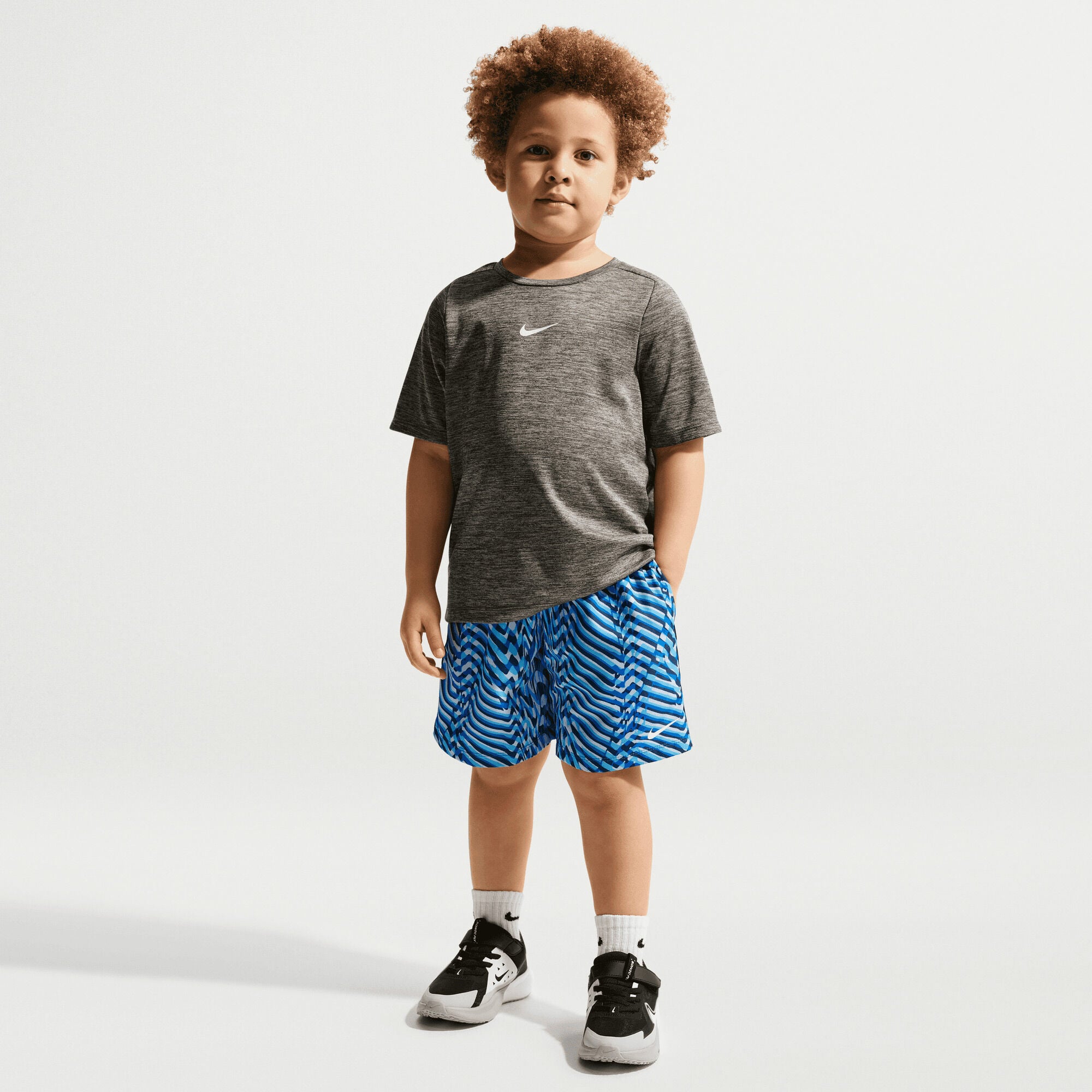 Nike Bold Move image number 0