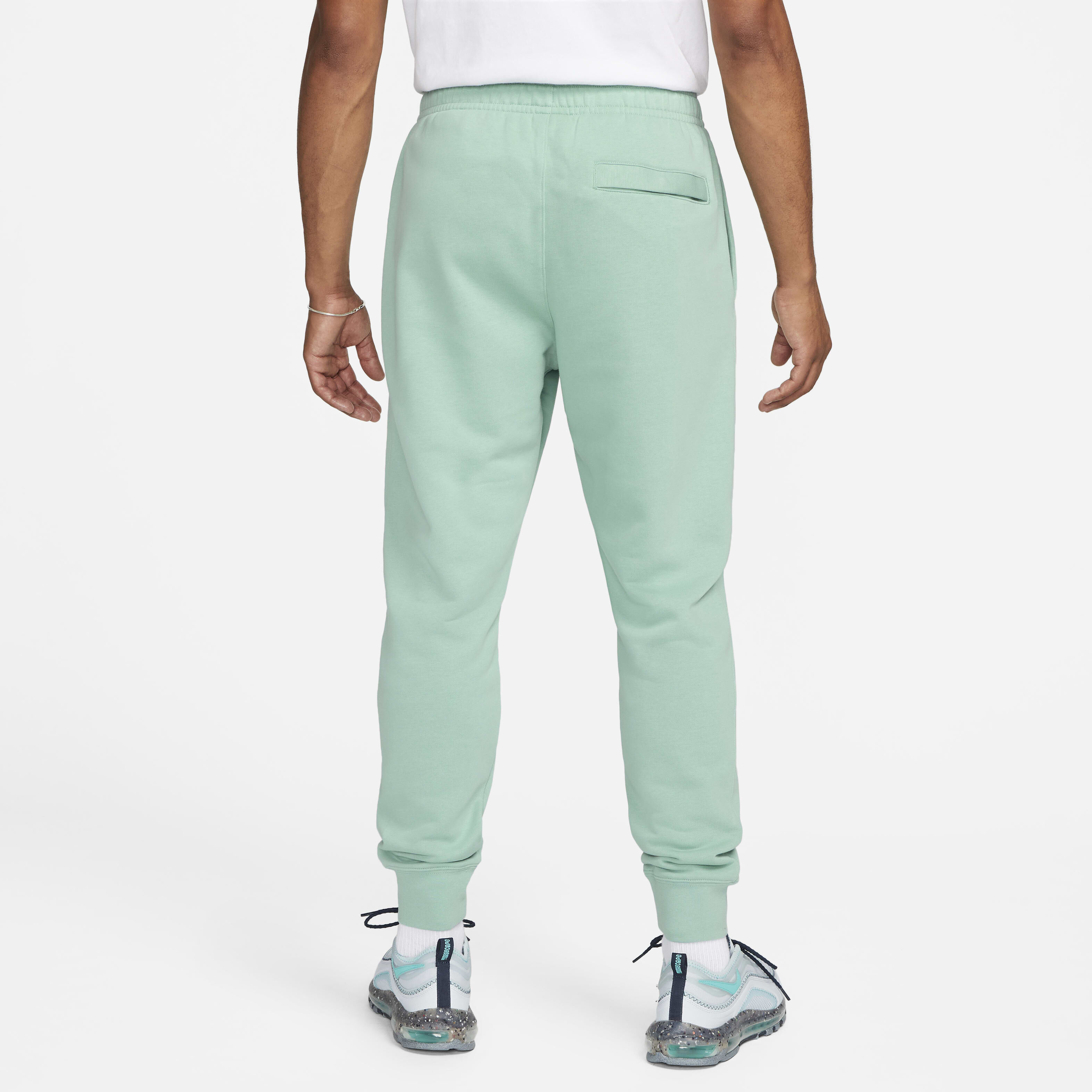 نايكي سبورتسوير كلوب image number 1