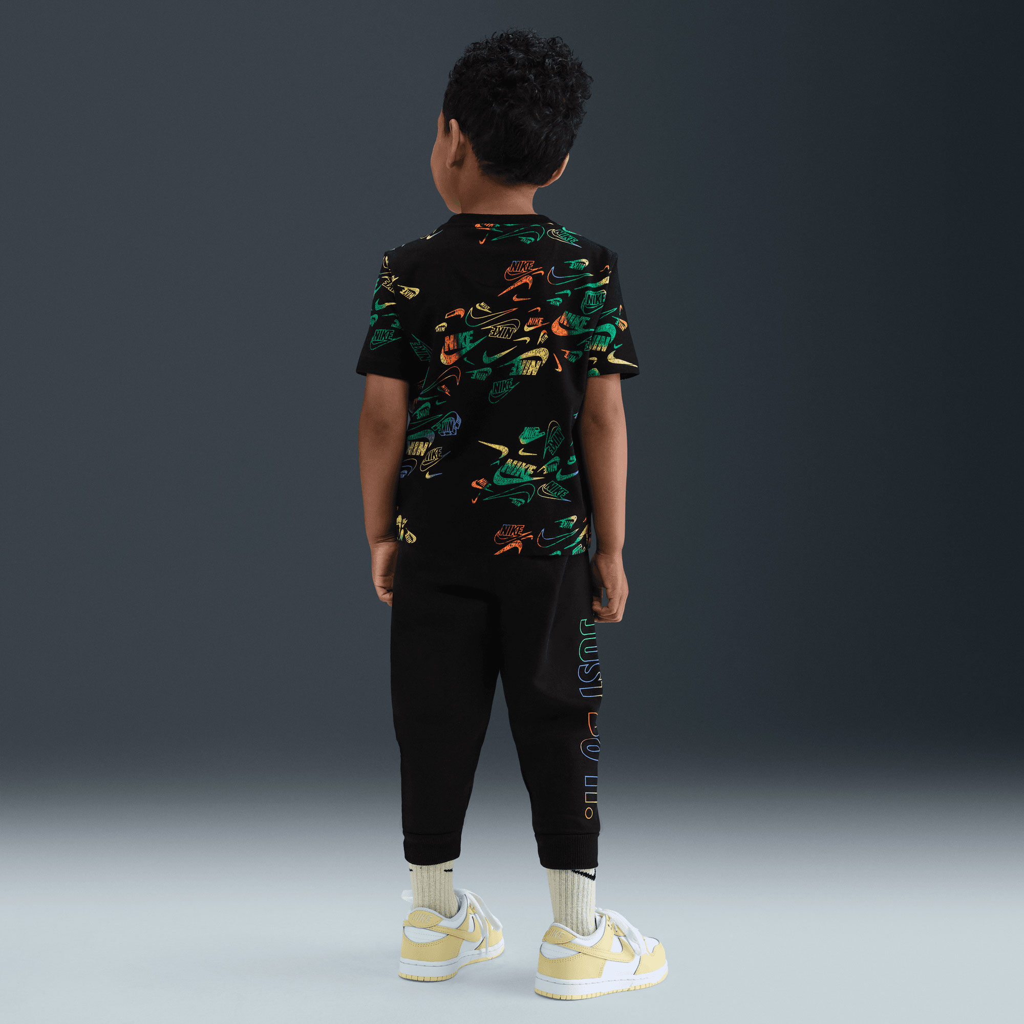 Nike Sportswear image number 1
