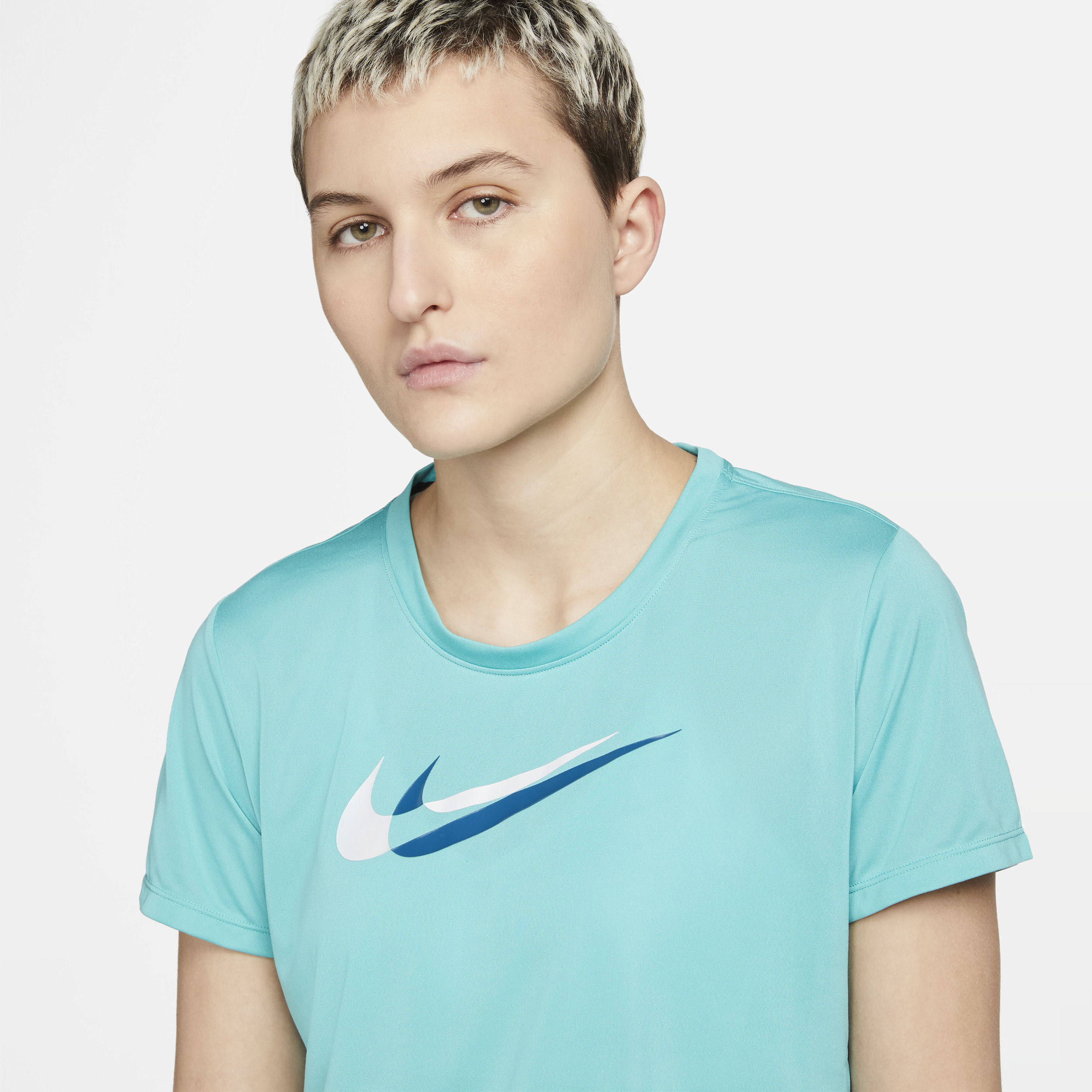 Nike Dri-FIT Swoosh Run image number 2