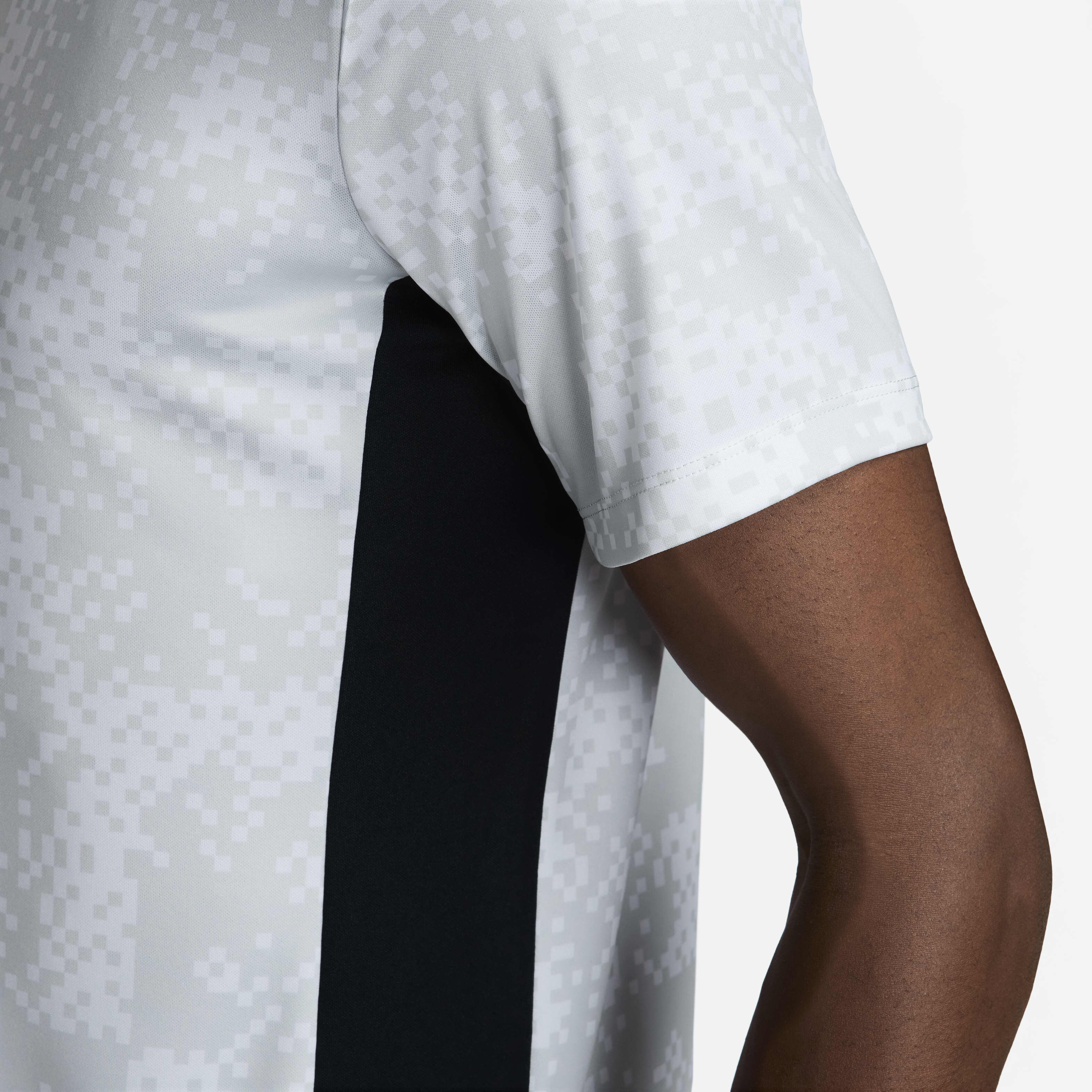 نايكي اكاديمي برو image number 5