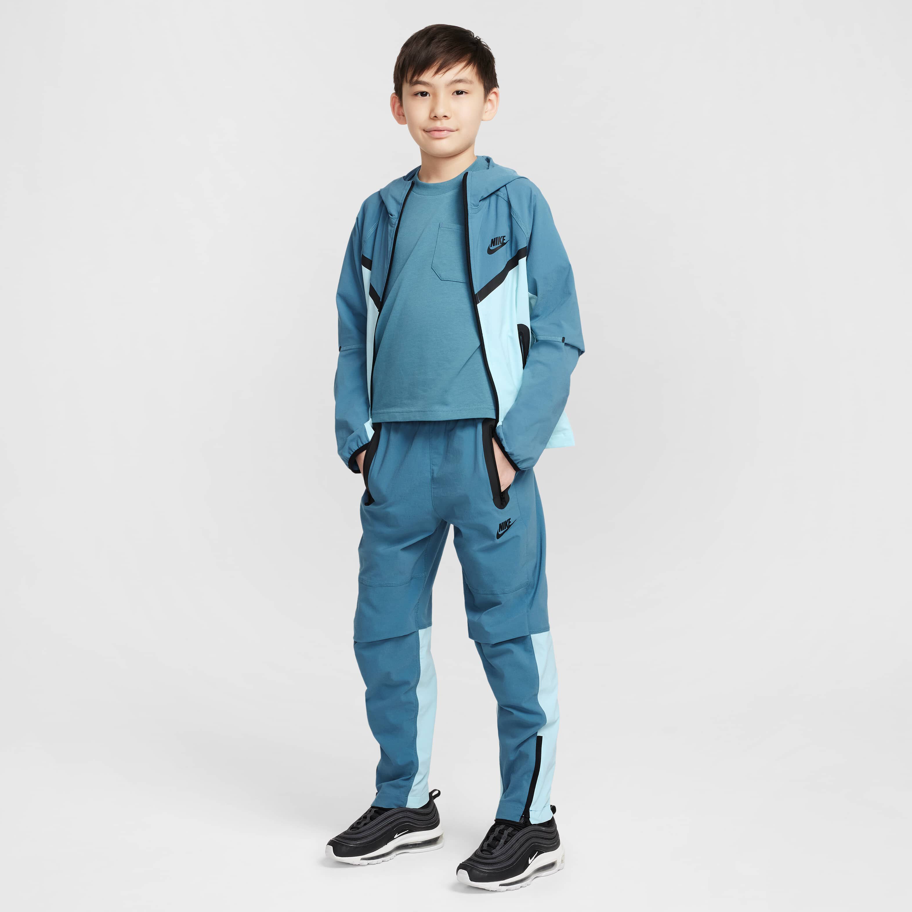 Nike Tech image number 9