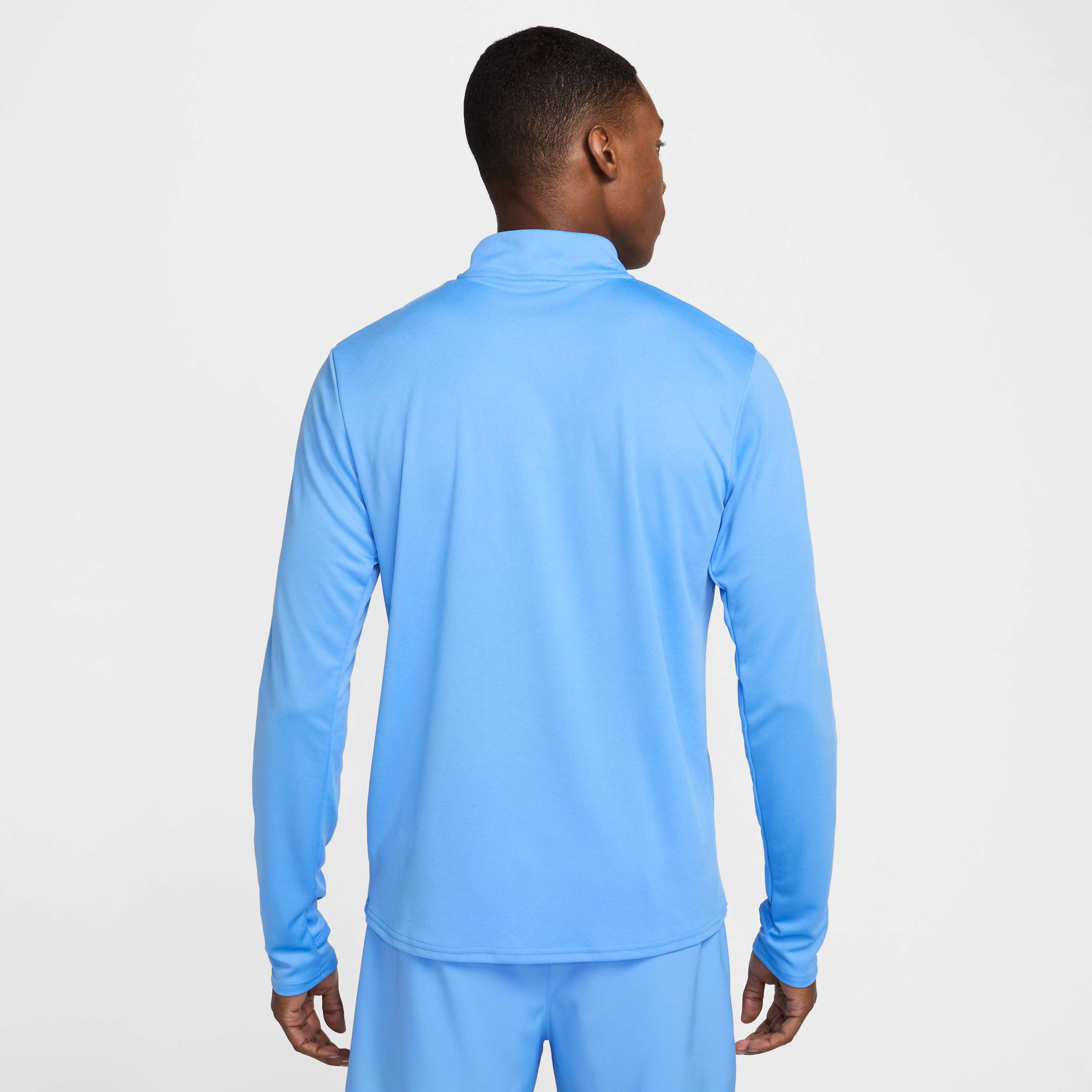 نايكي بيسر image number 1