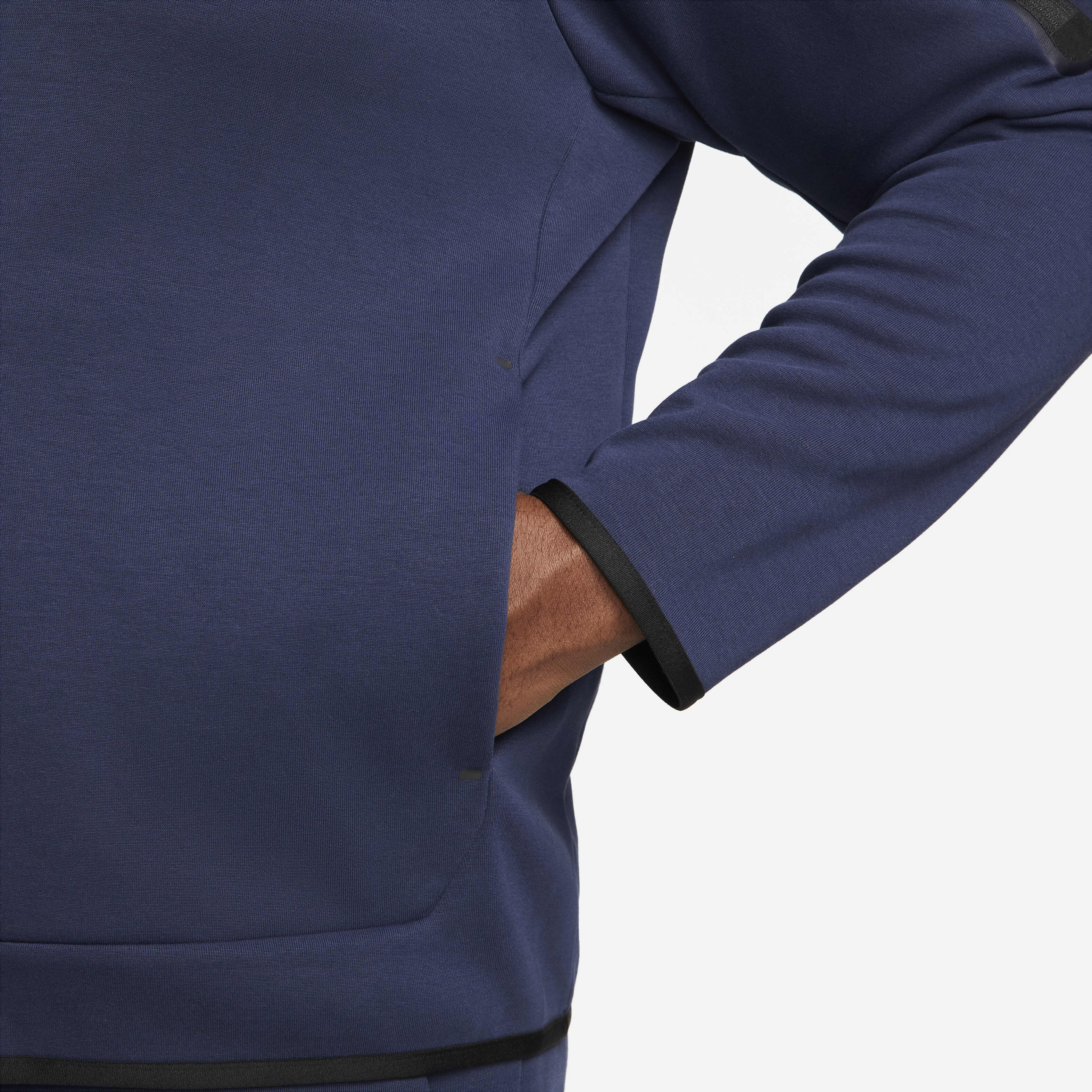 نايكي سبورتسوير تك فليس image number 17