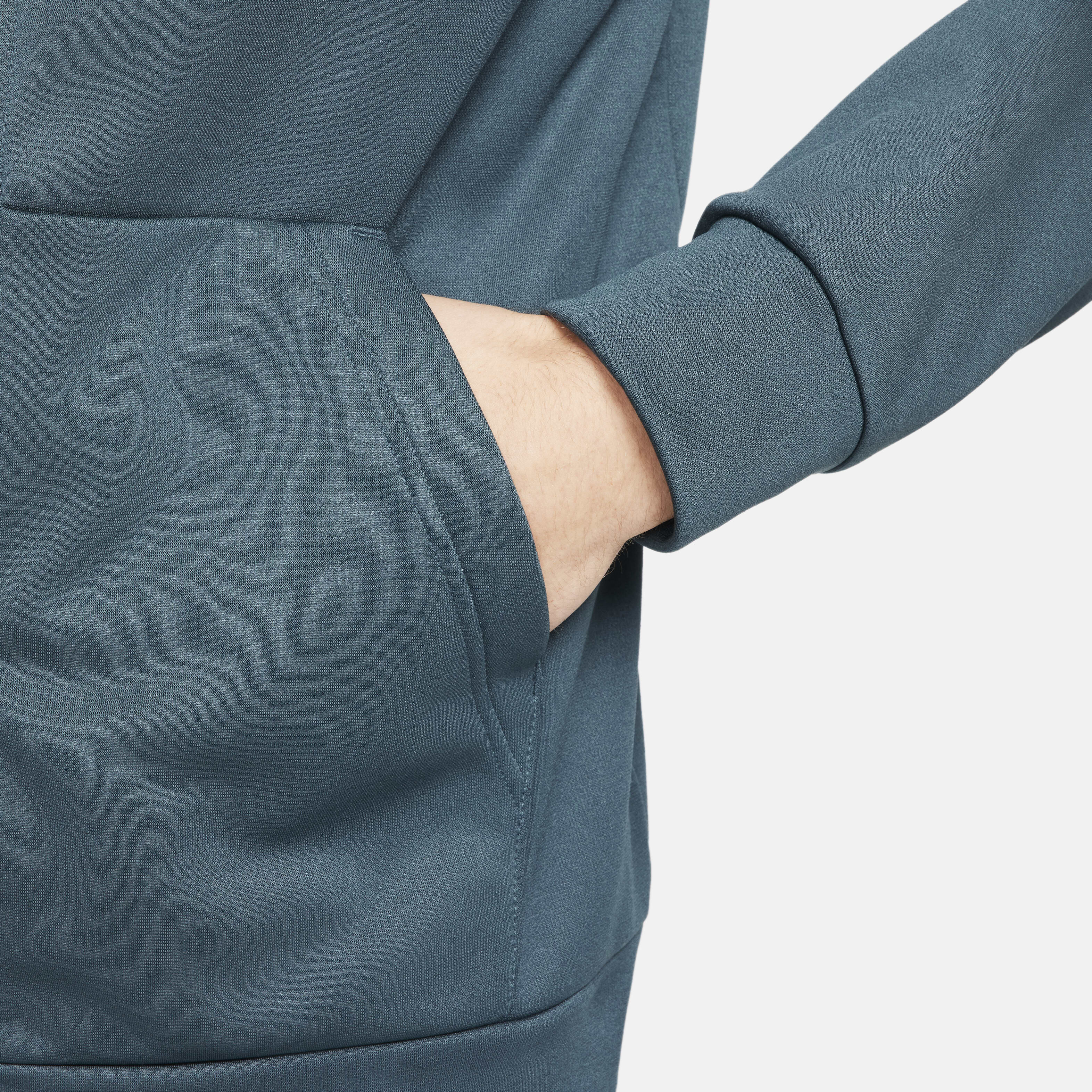 Nike Therma image number 5