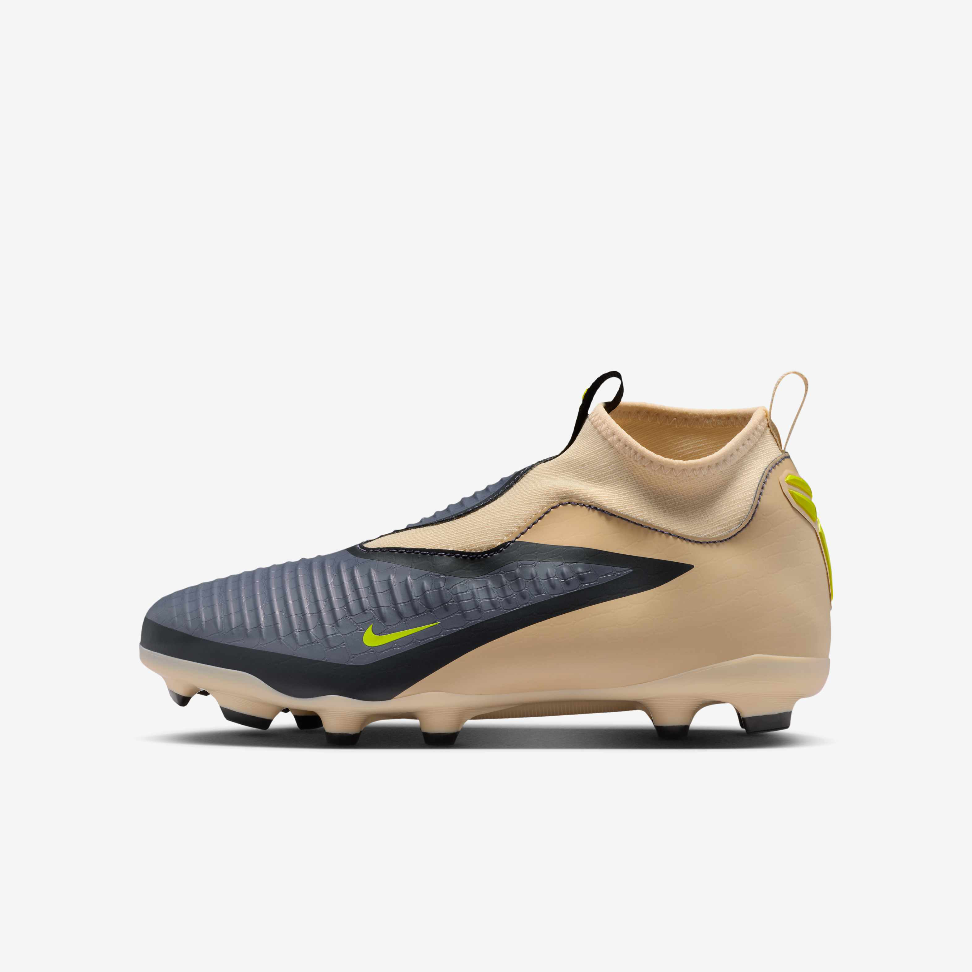 Kobe Jr. Phantom 6 High Academy image number 0