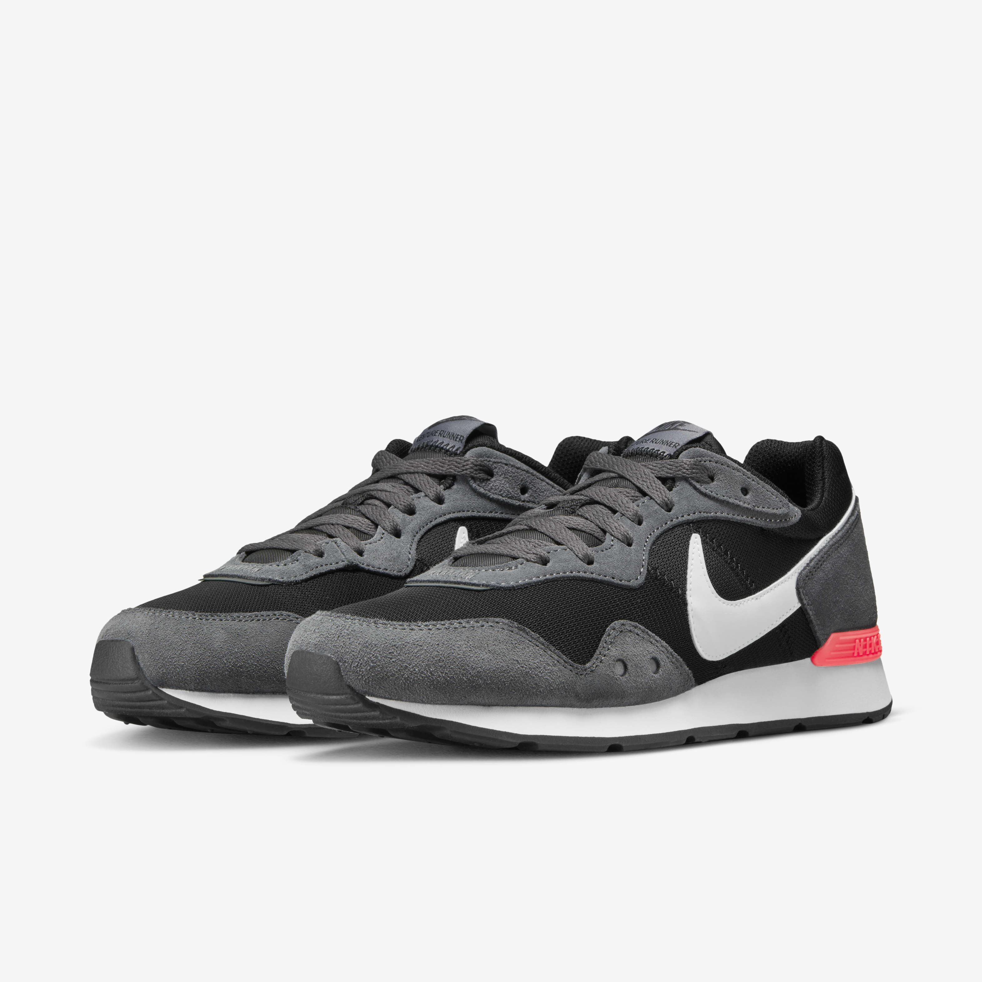 نايكي فينشر رانر image number 4