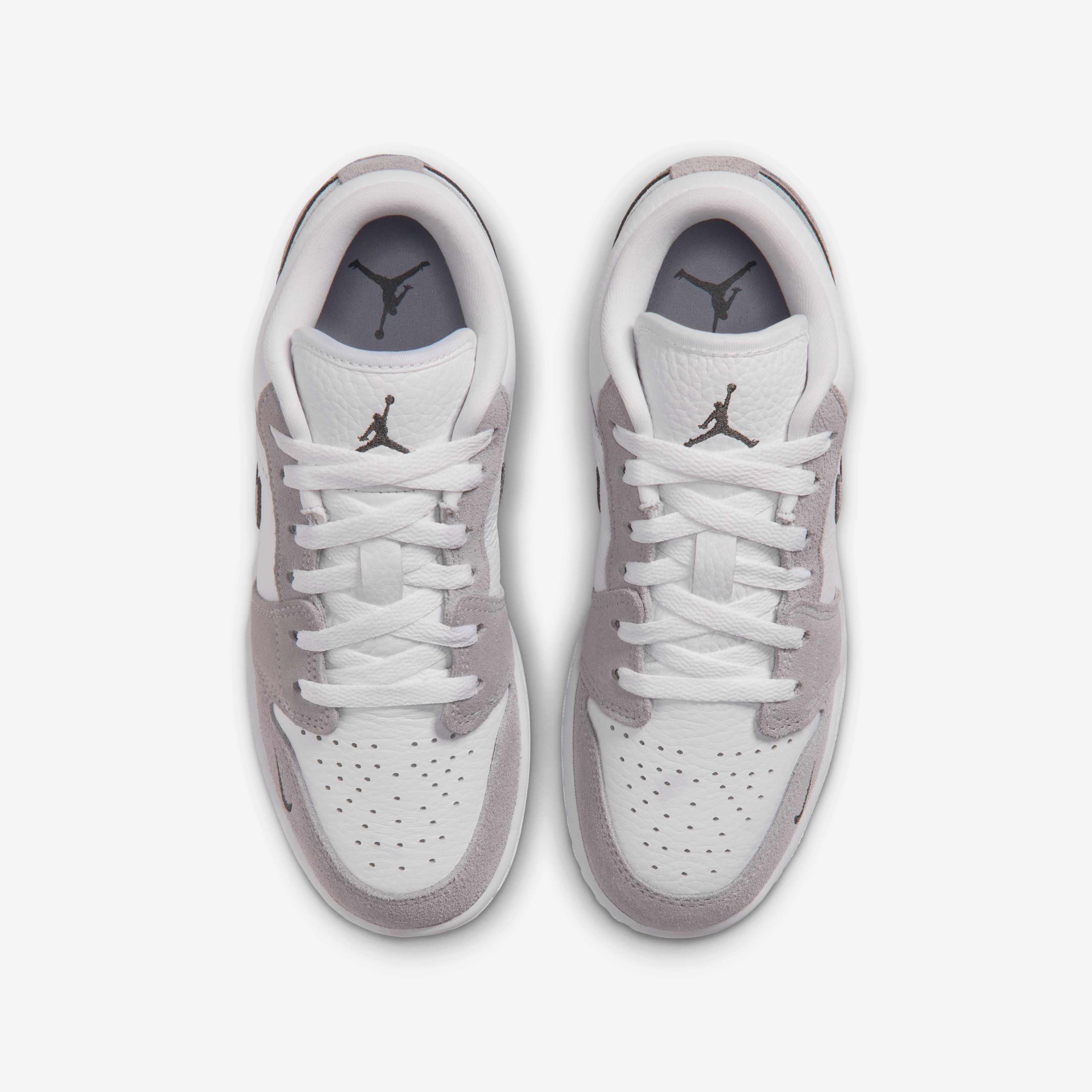 Air Jordan 1 Low SE image number 3