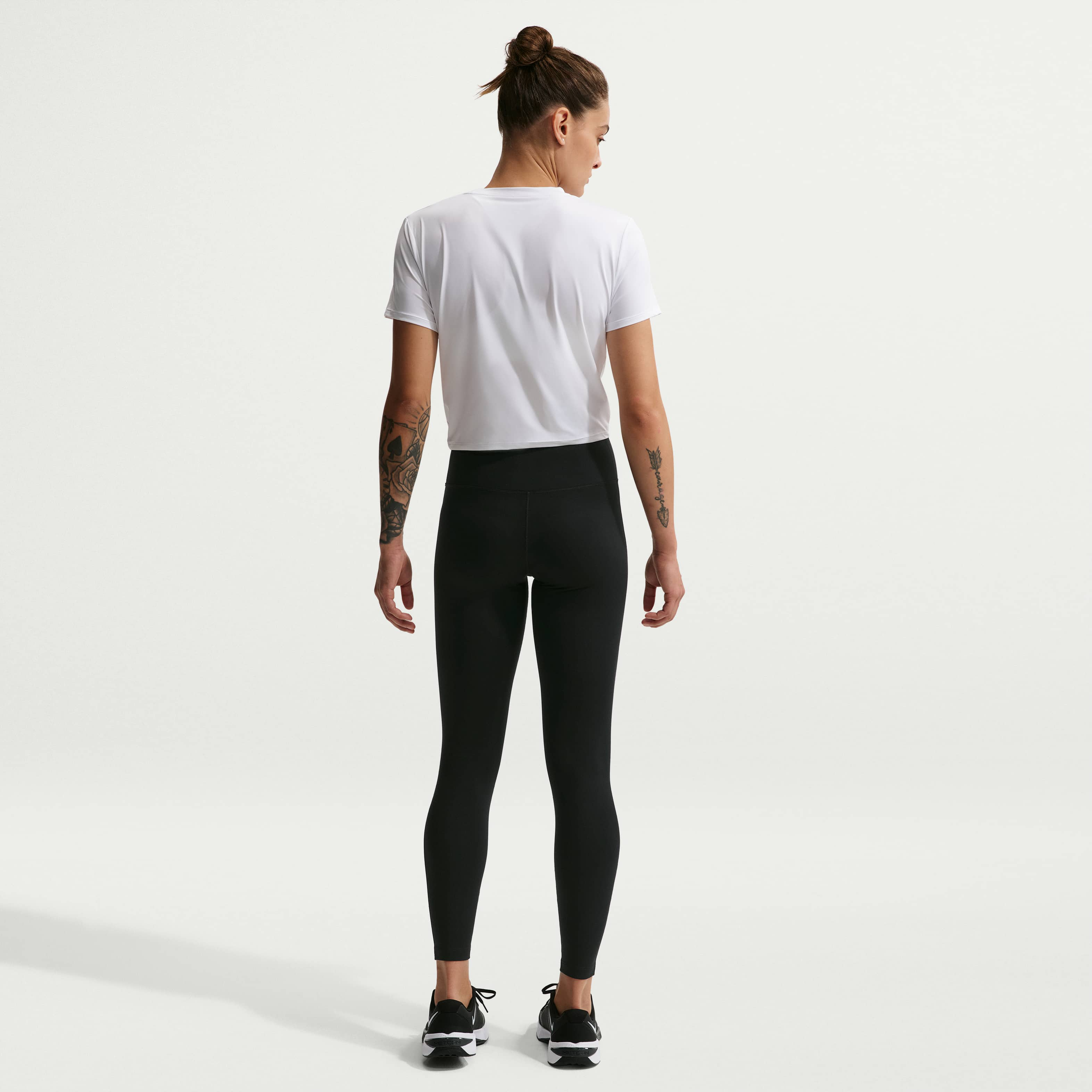 Nike One Seamless Front image number 4