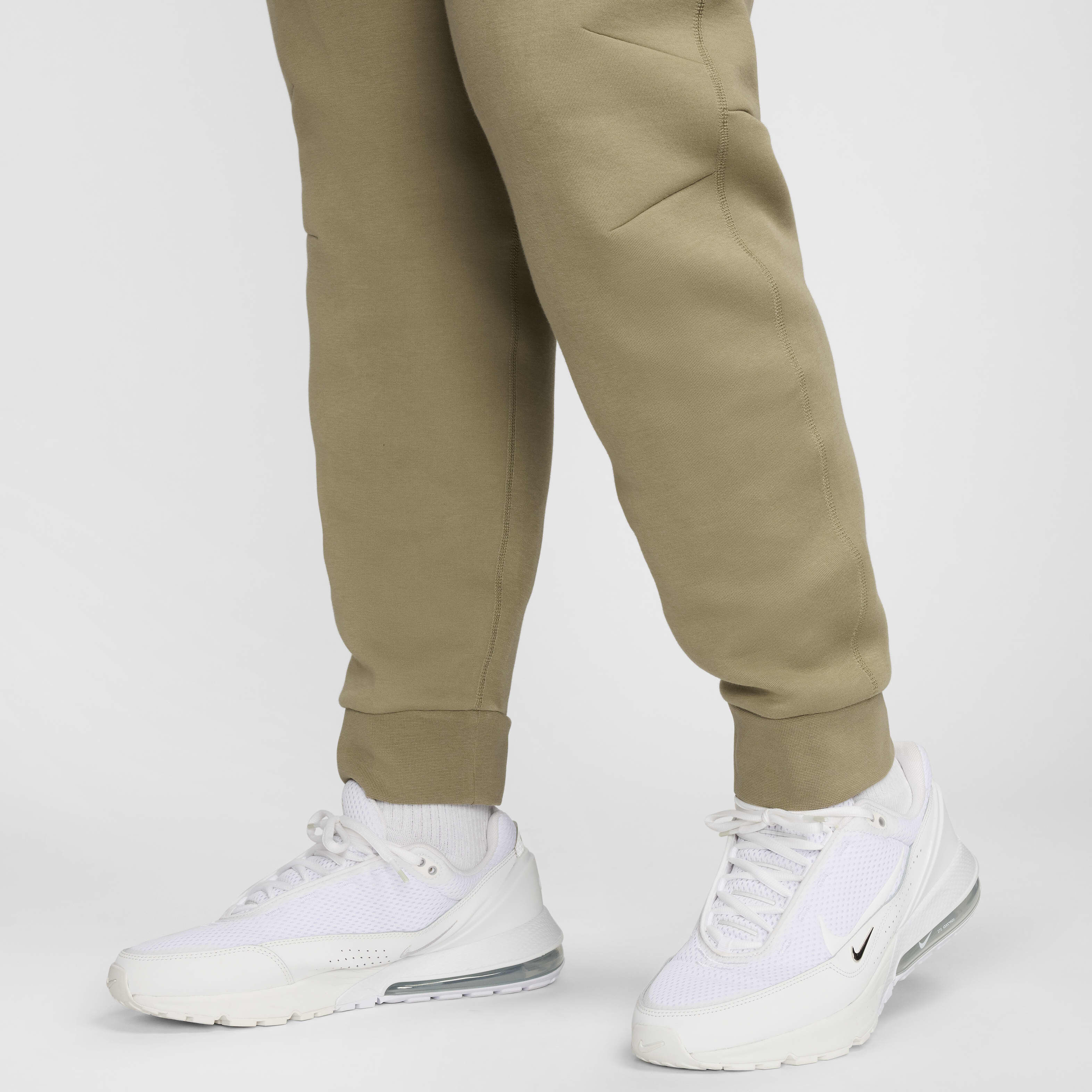 نايكي سبورتسوير تك فليس image number 17