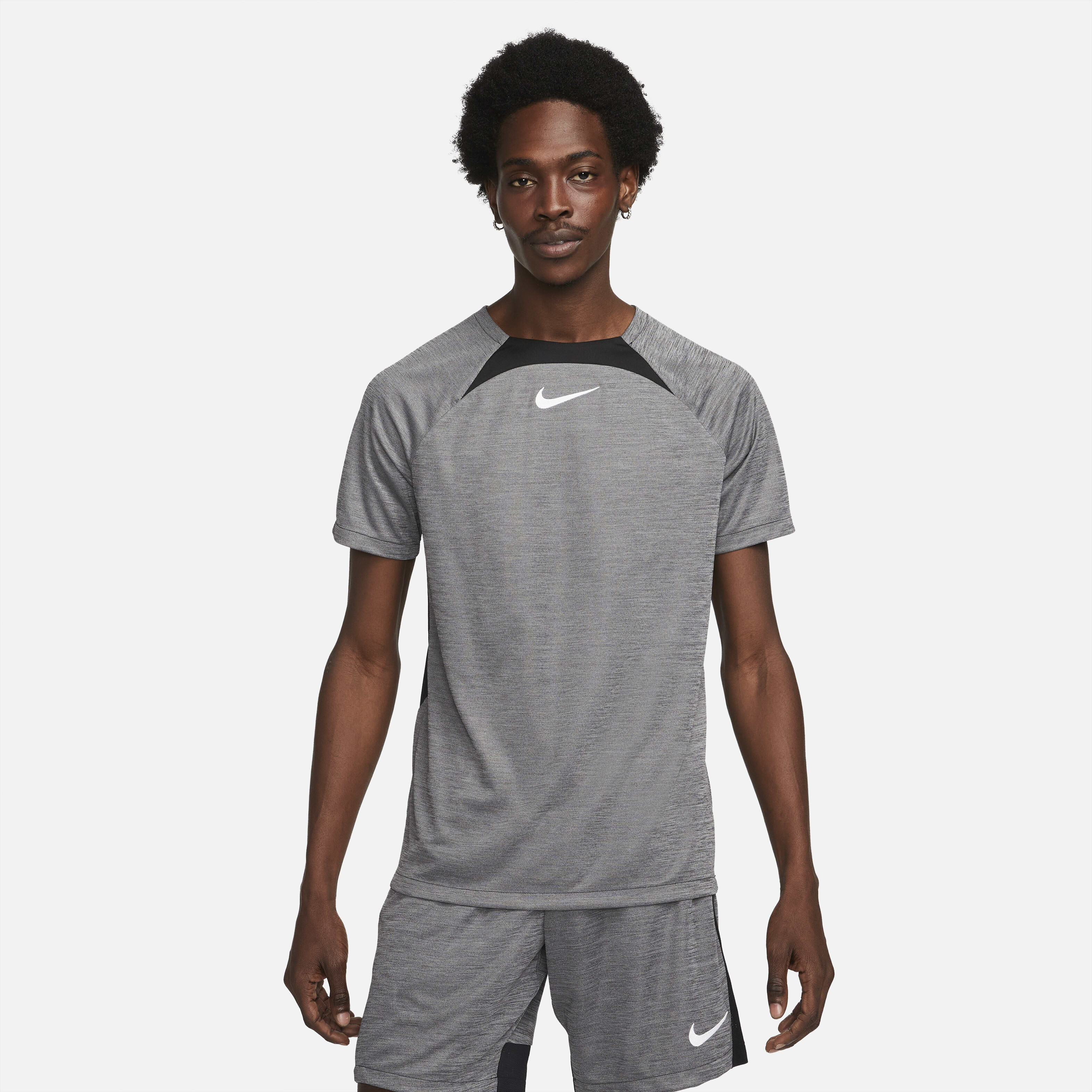 Nike Dri-FIT Academy image number 0