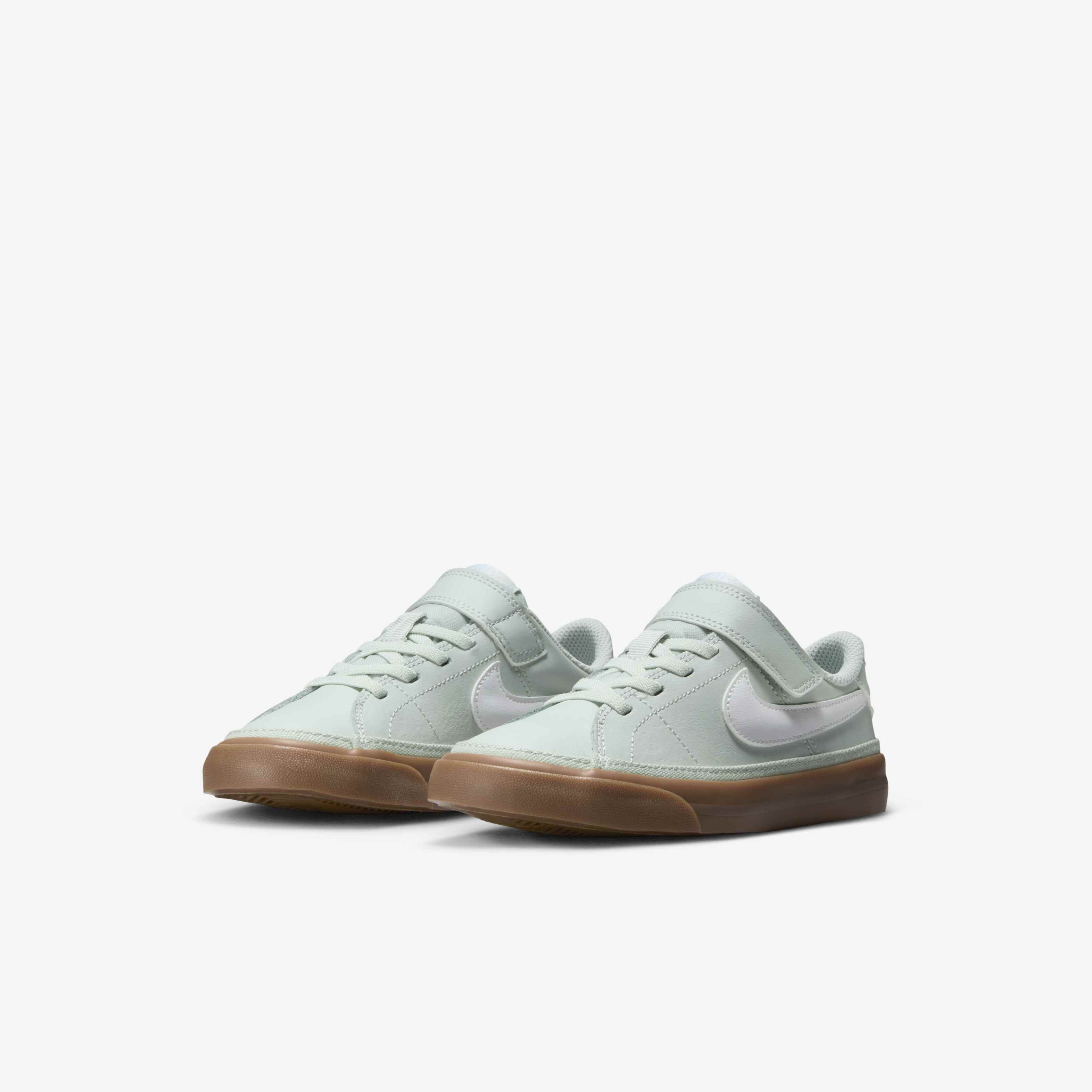 NikeCourt Legacy image number 4
