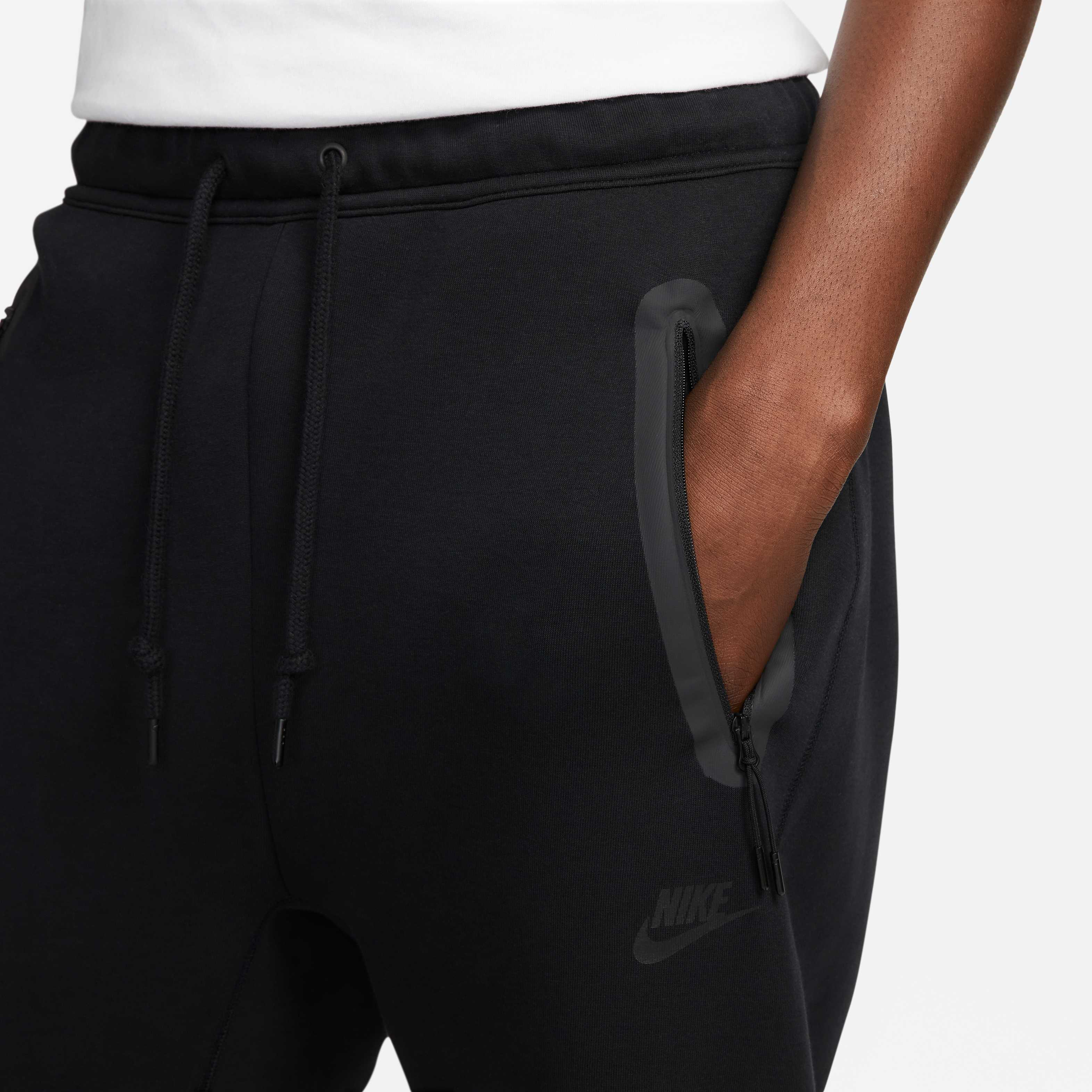 Nike Sportswear Tech Fleece image number 3