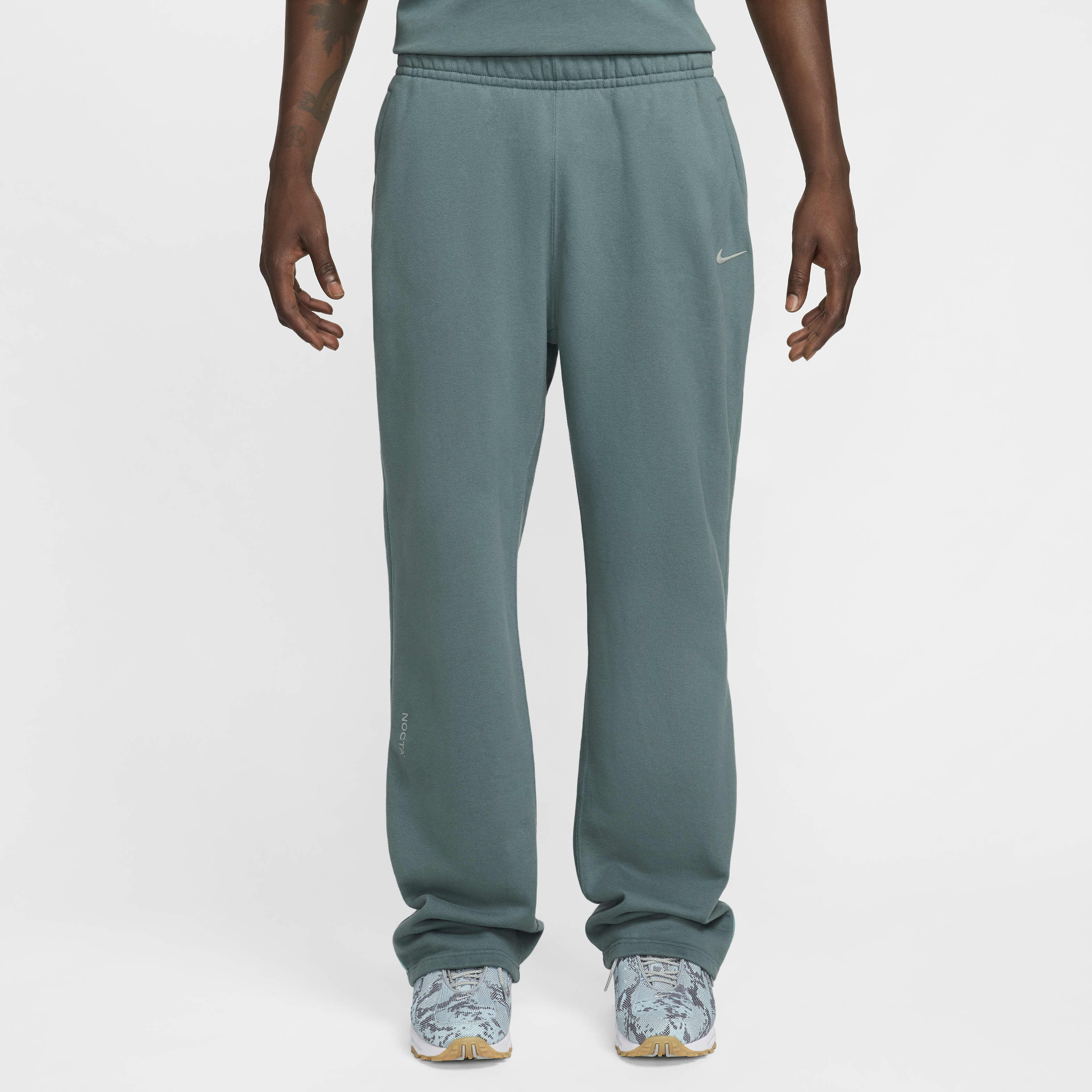 Nike tracksuit bottoms loose fit clearance