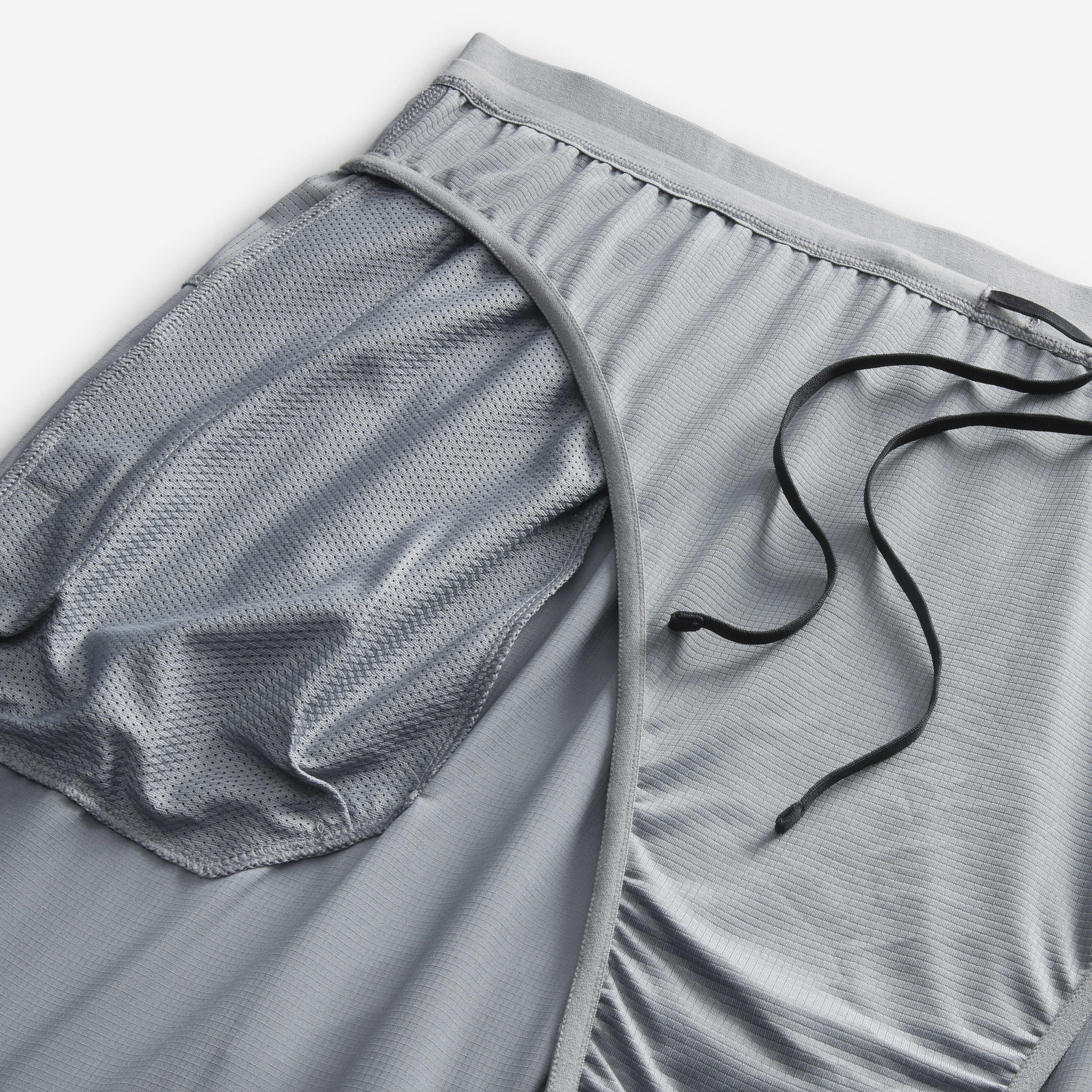 نايكي سترايد image number 3