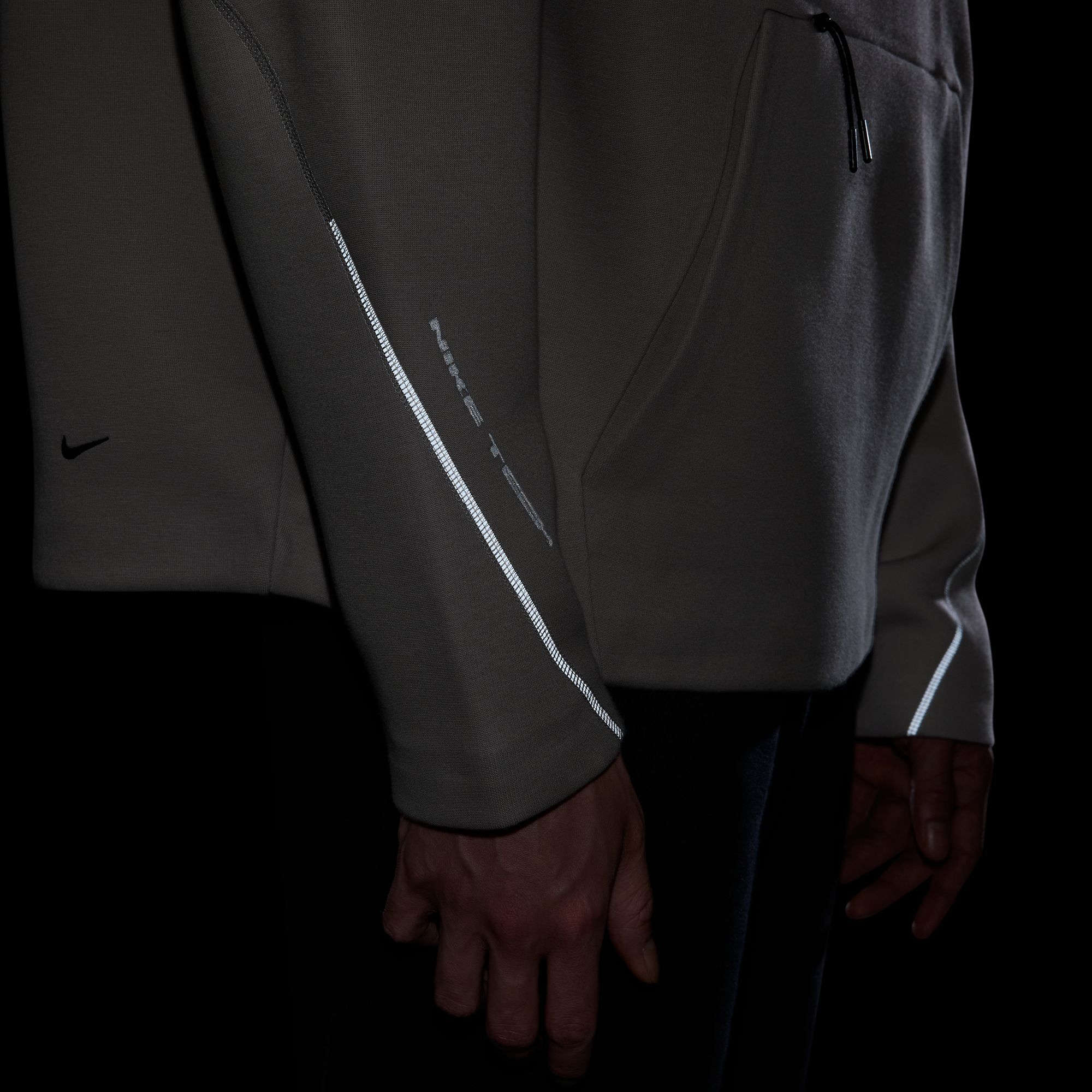 Nike Tech image number 3