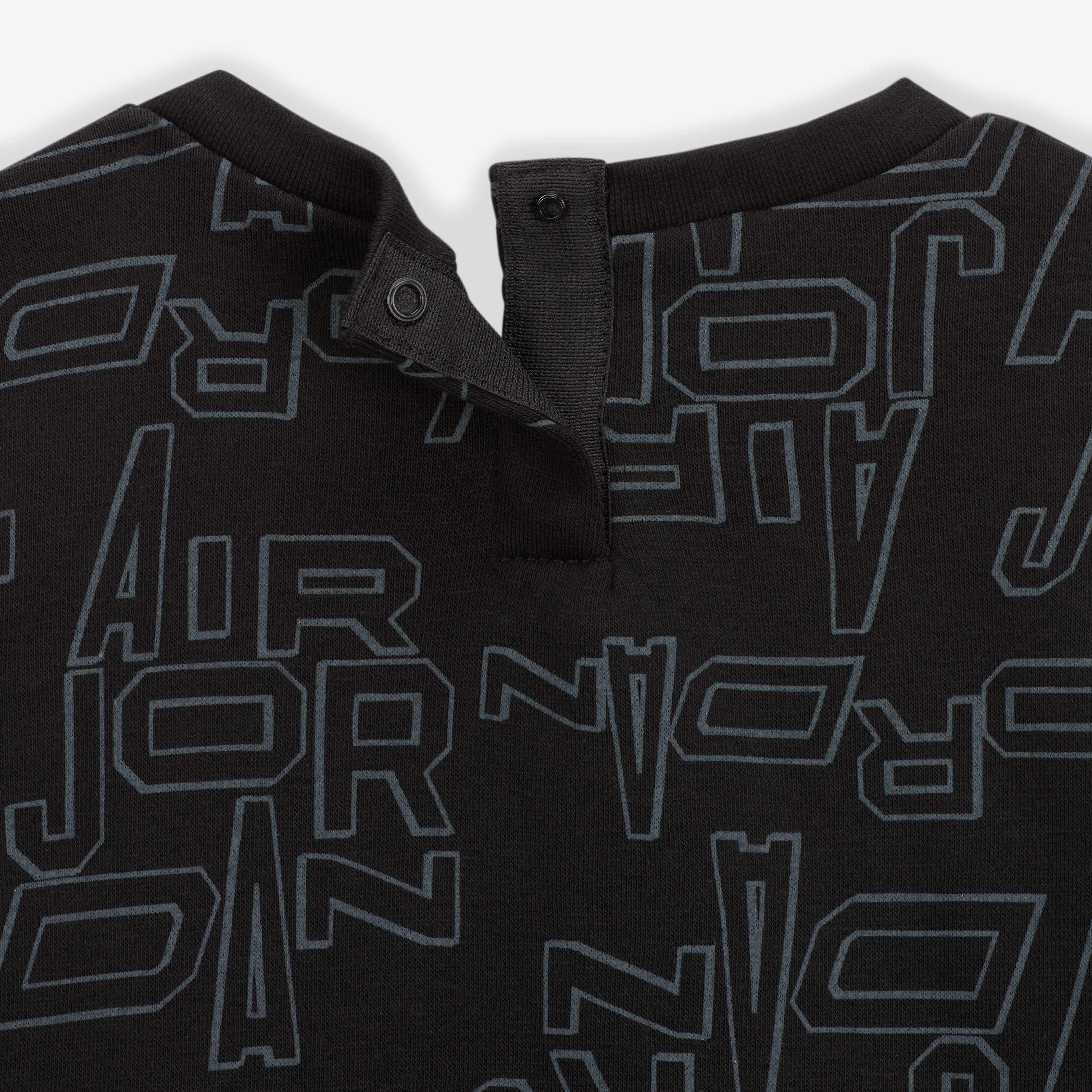 Jordan Take Flight Black and Gold Crew Set image number 2