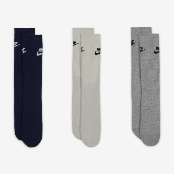 Nike Sportswear Everyday Essential image number 1 Nike Sportswear Everyday Essential image number 1