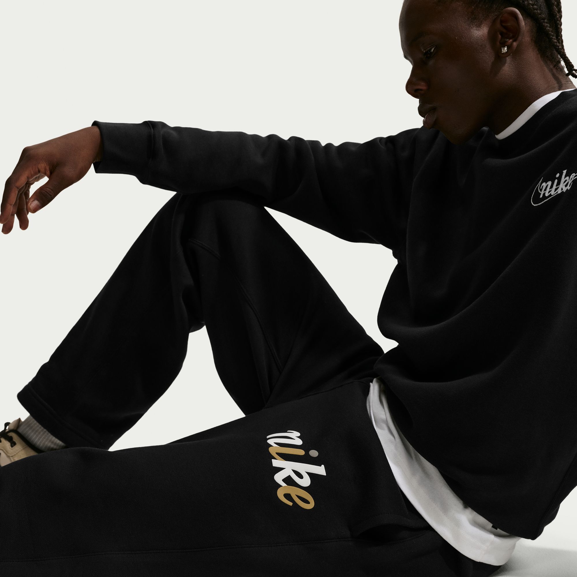 Nike Sportswear Club image number 4