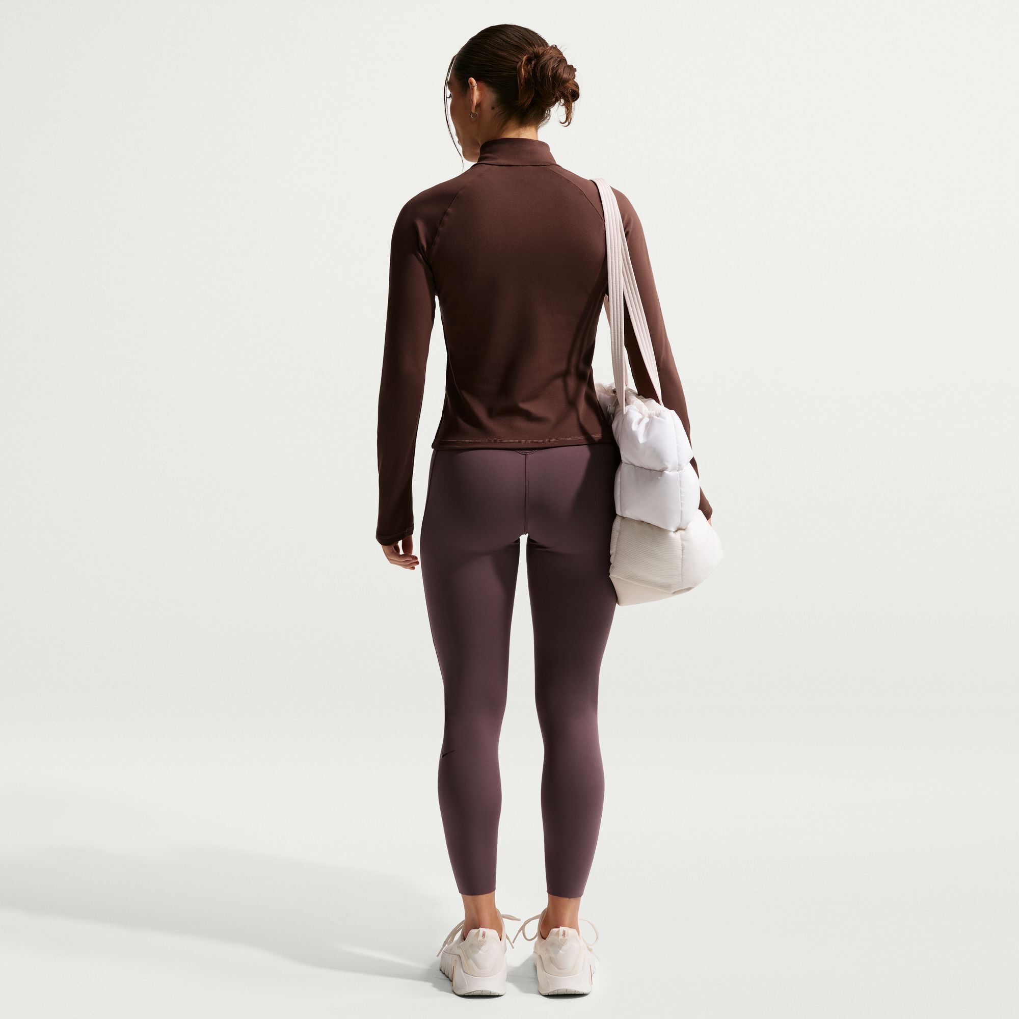 Nike image number 1